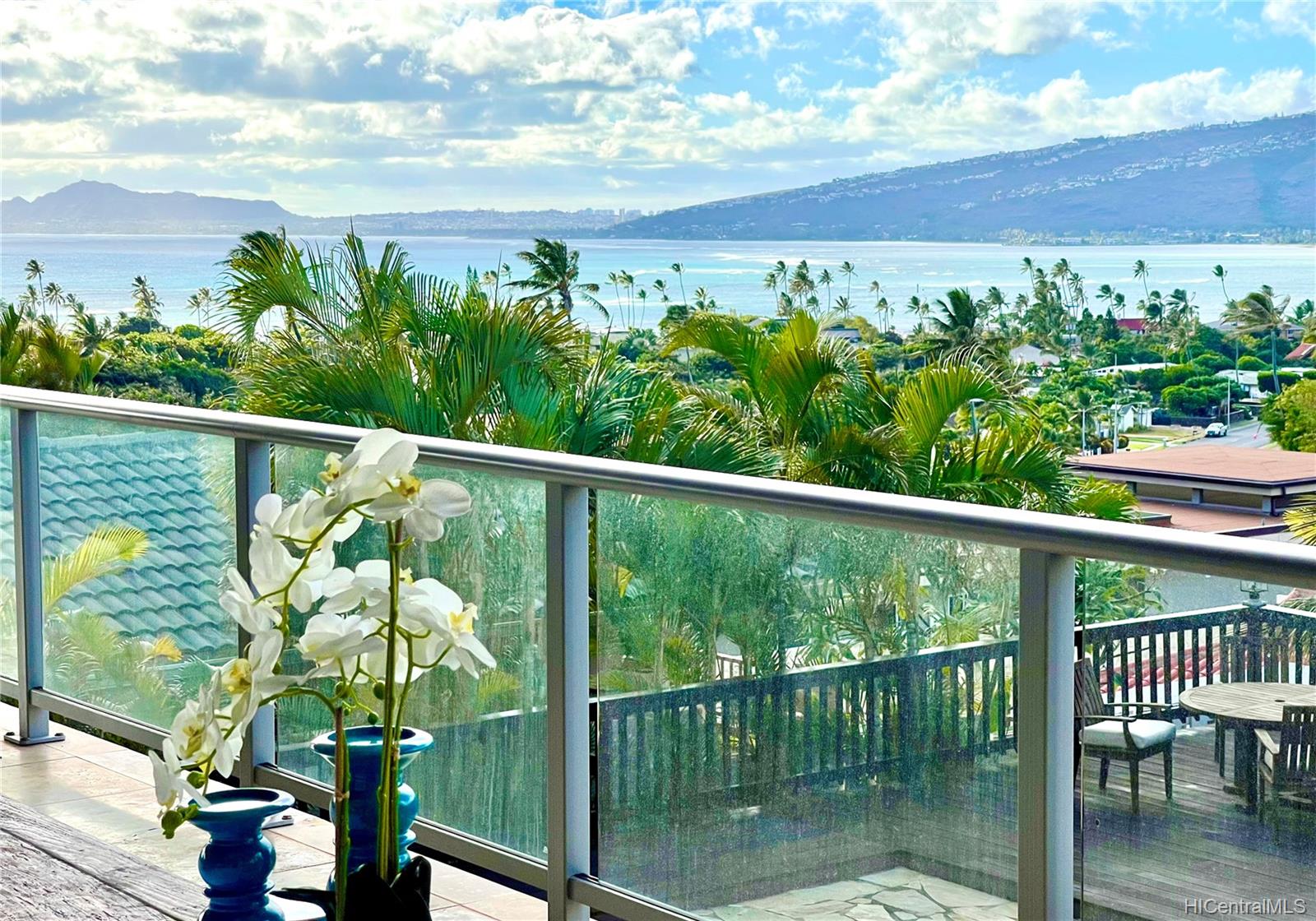 126 Polihale Place Honolulu, HI 96825