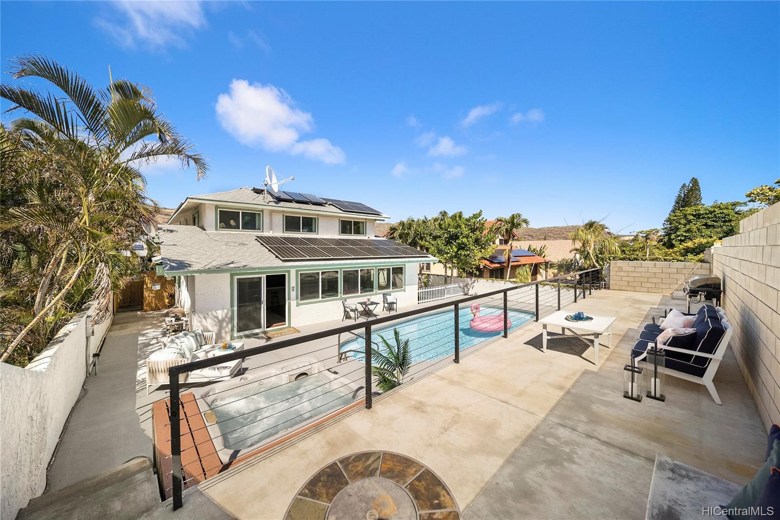 7501 Kekaa Street Honolulu, HI 96825