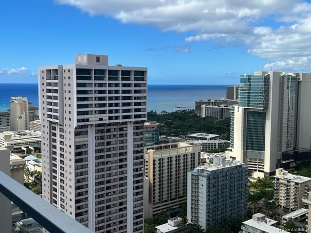 445 Seaside Avenue #4202, Honolulu, HI 96815