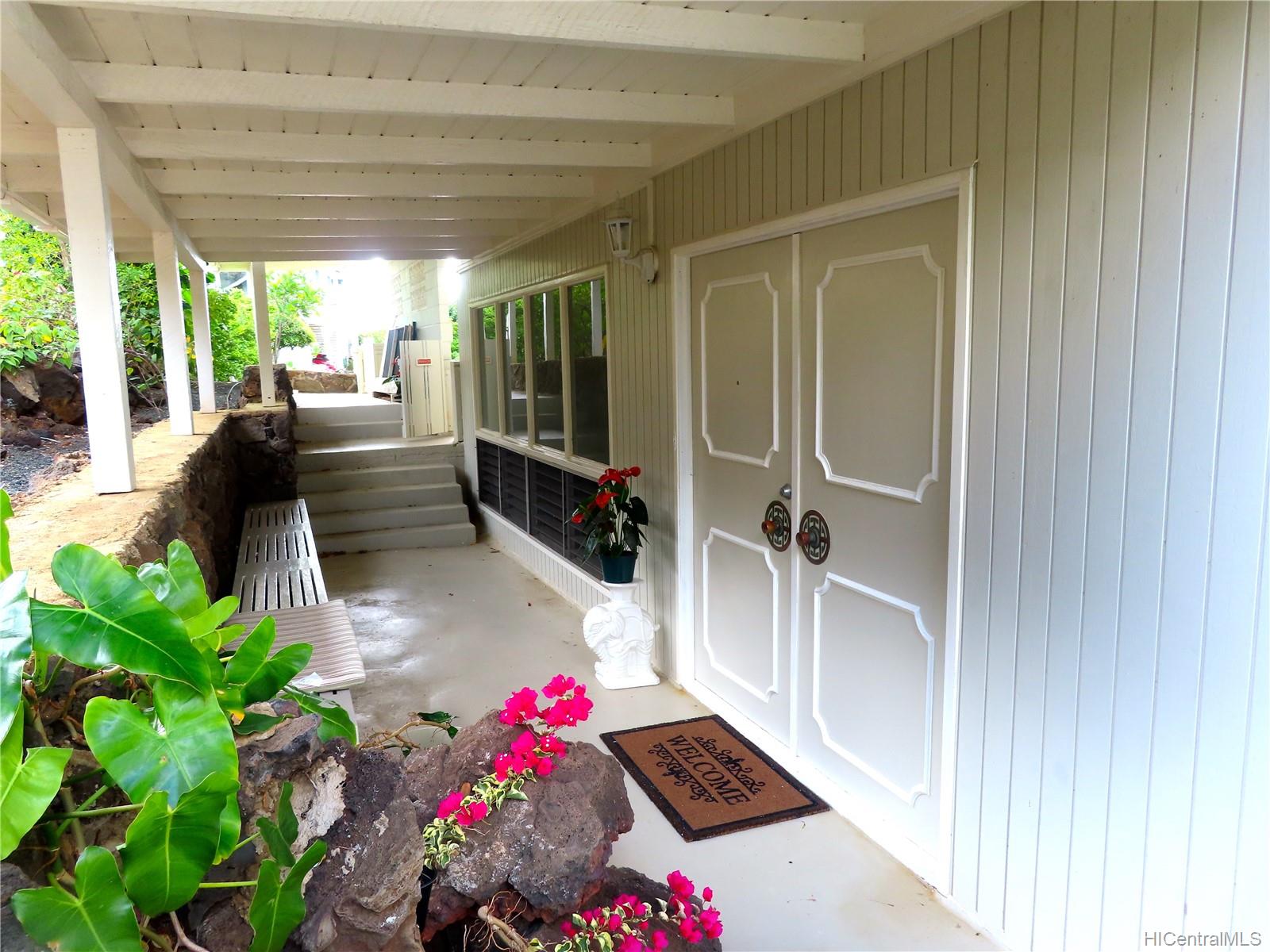 1570 Kamole Street Honolulu, HI 96821