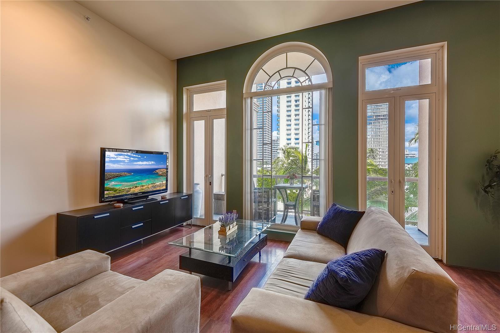 427 Launiu Street #504, Honolulu, HI 96815