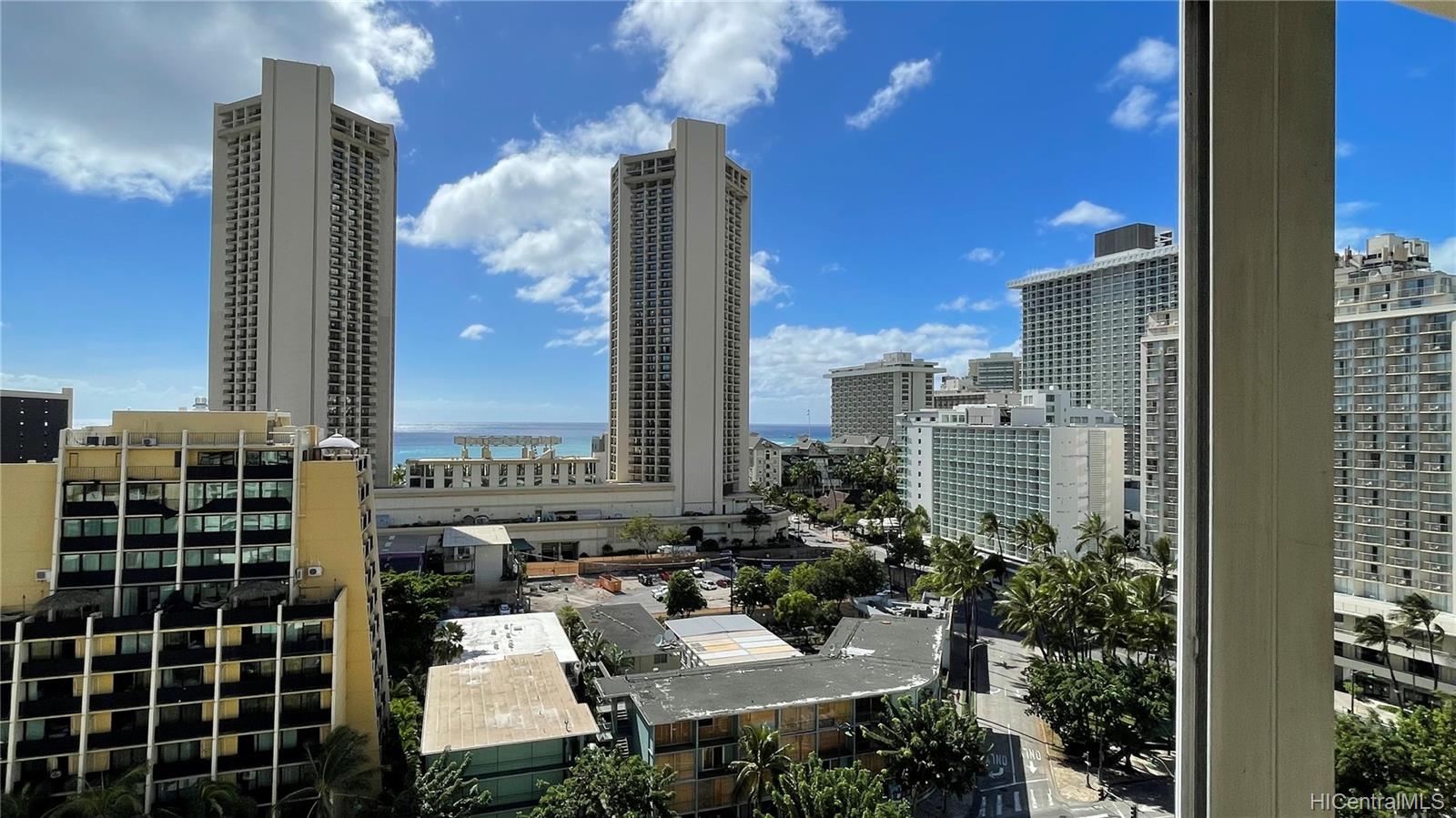 225 Kaiulani Avenue #1403, Honolulu, HI 96815