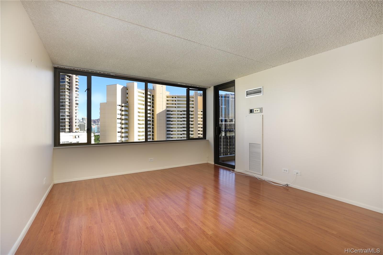 411 Hobron Lane #1611, Honolulu, HI 96815