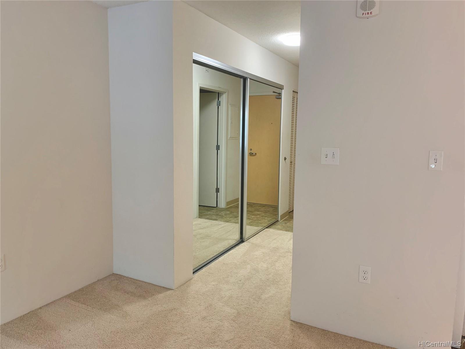 801 South Street #405, Honolulu, HI 96813