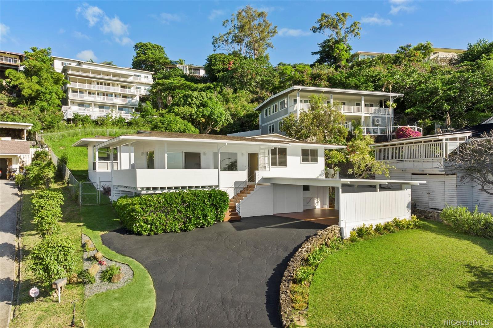 4834 Analii Street Honolulu, HI 96821