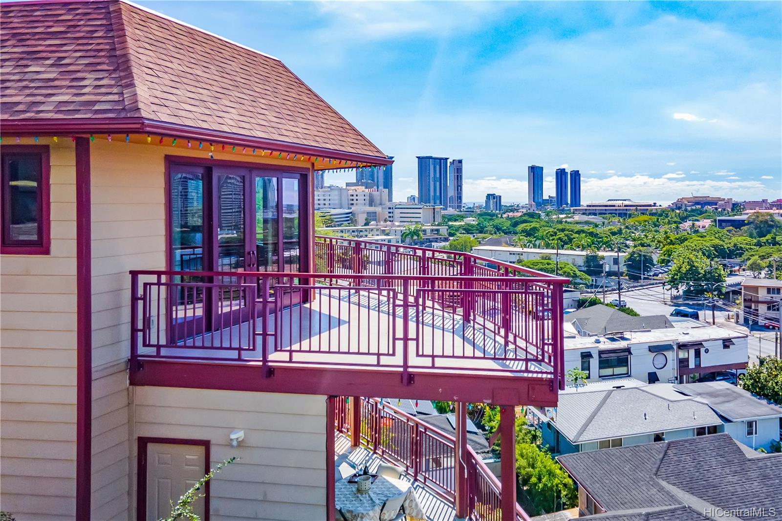 1662 Kamamalu Avenue Honolulu, HI 96813