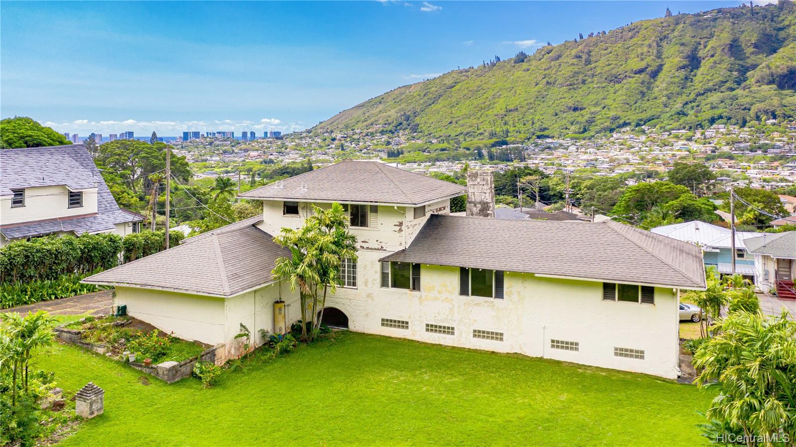 3530 Woodlawn Drive Honolulu, HI 96822