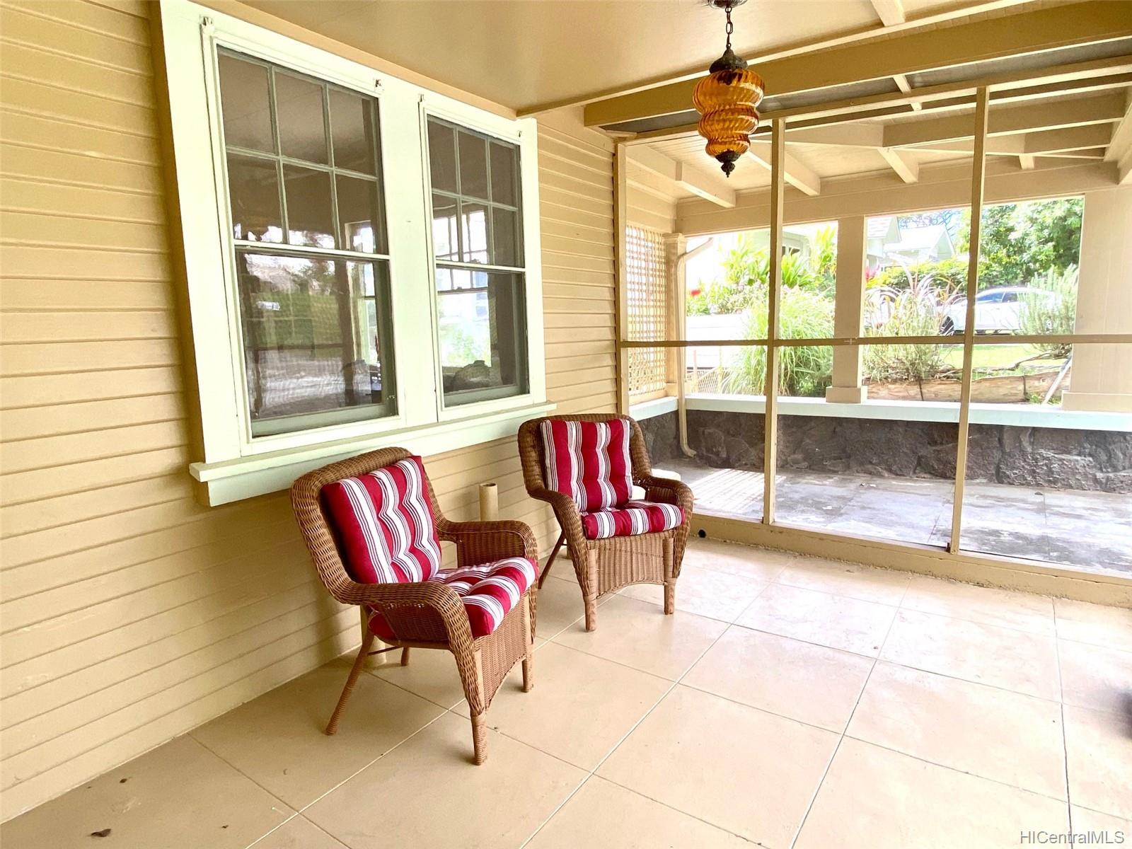 2731 Ferdinand Avenue Honolulu, HI 96822