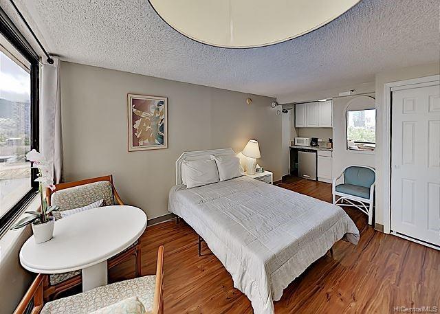 444 Niu Street #916, Honolulu, HI 96815