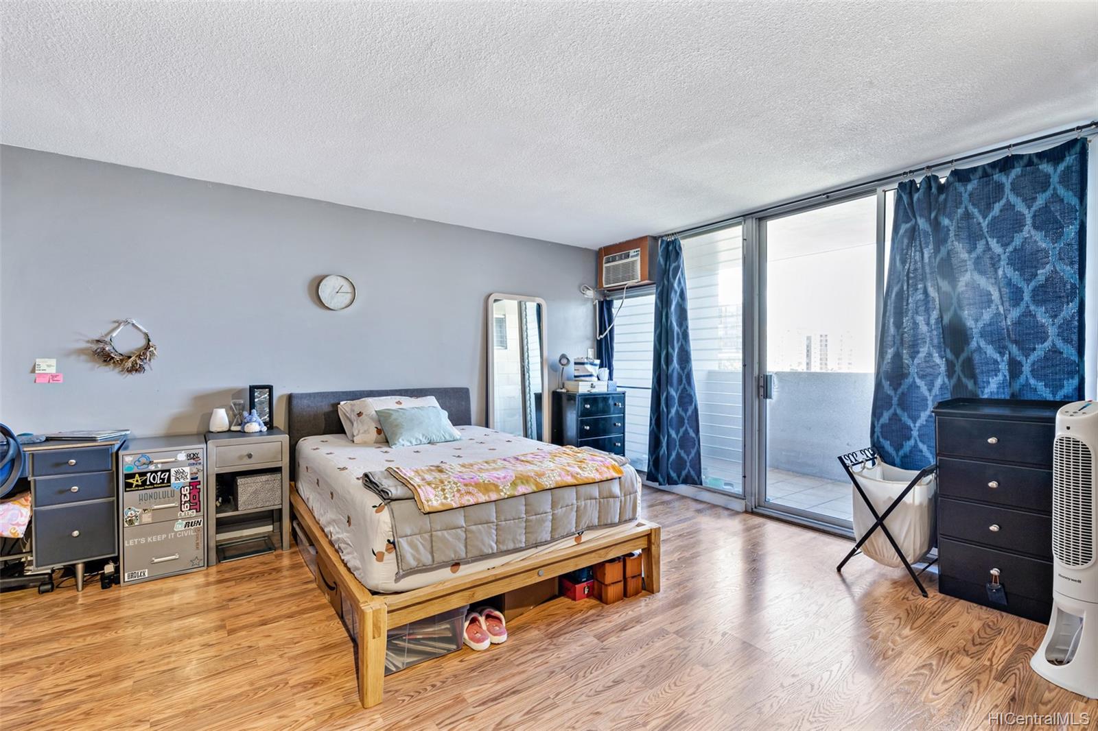 824 Kinau Street #807, Honolulu, HI 96813