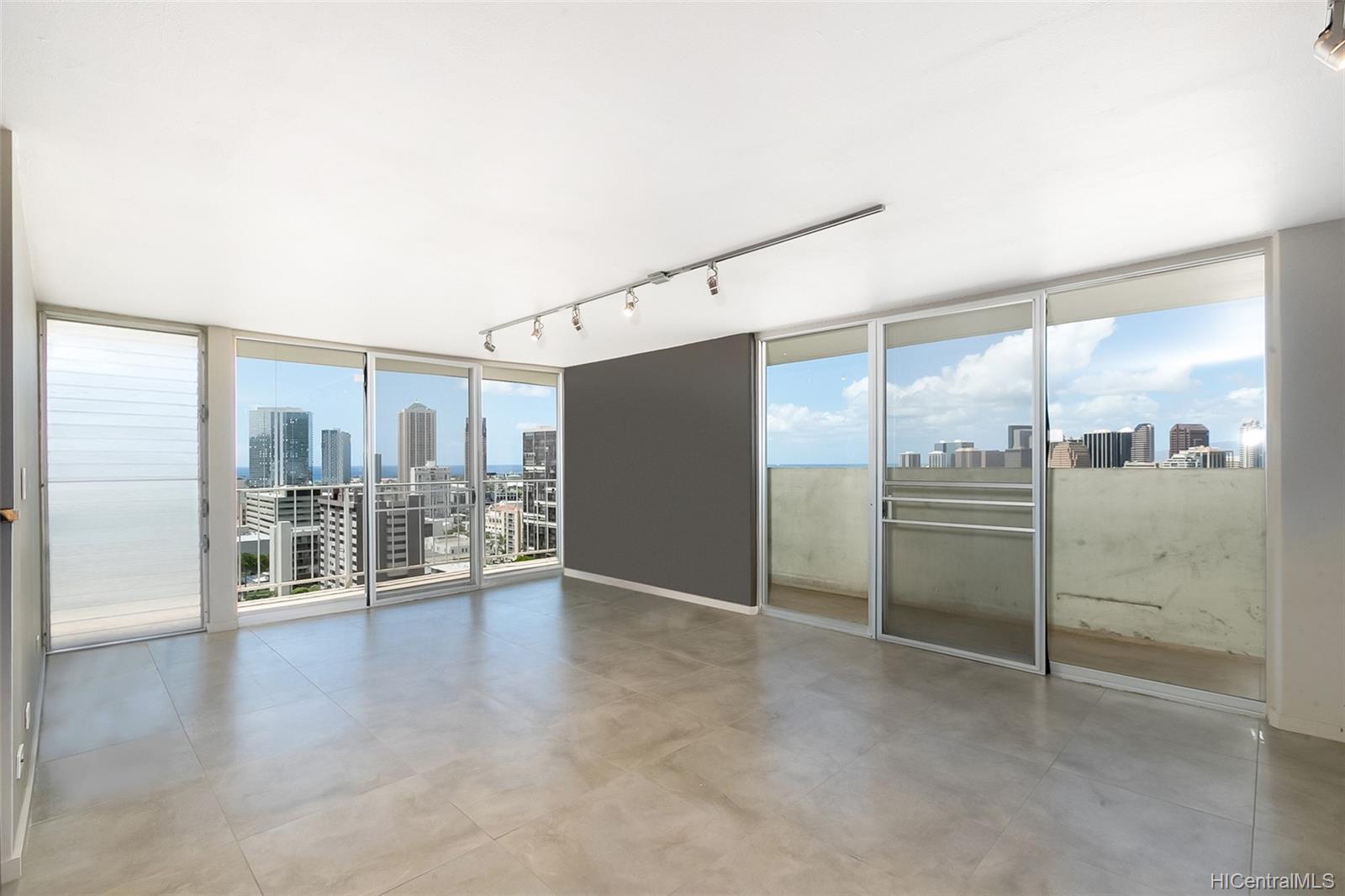 1425 Ward Avenue #12W, Honolulu, HI 96822