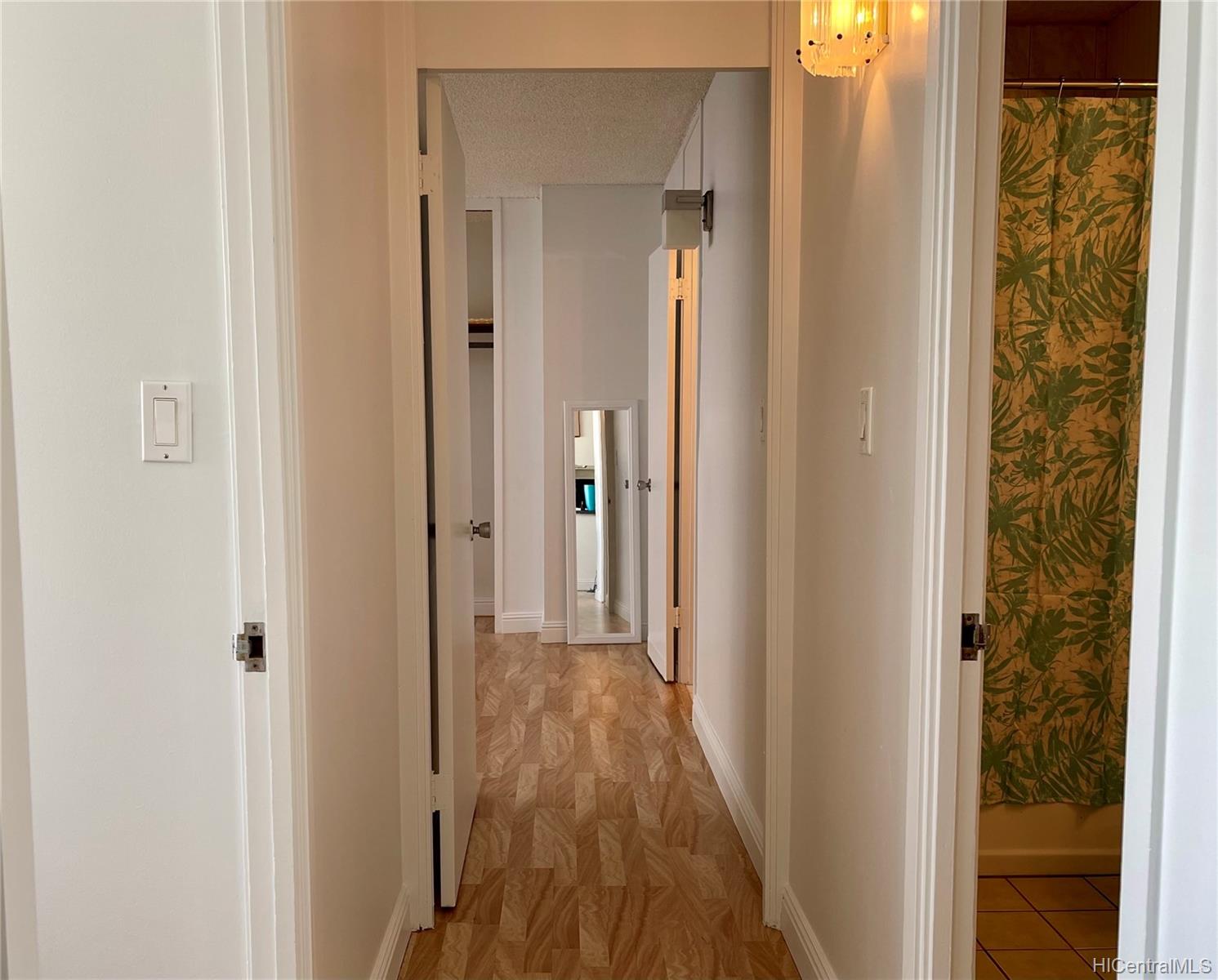 818 King Street #1701, Honolulu, HI 96813