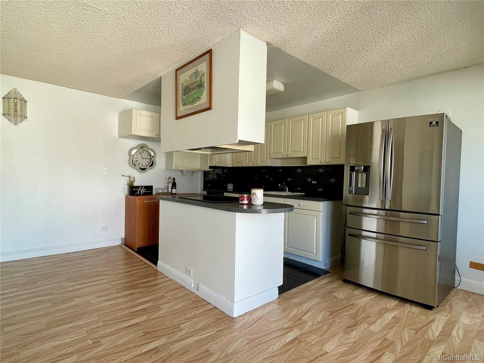 818 King Street #1701, Honolulu, HI 96813