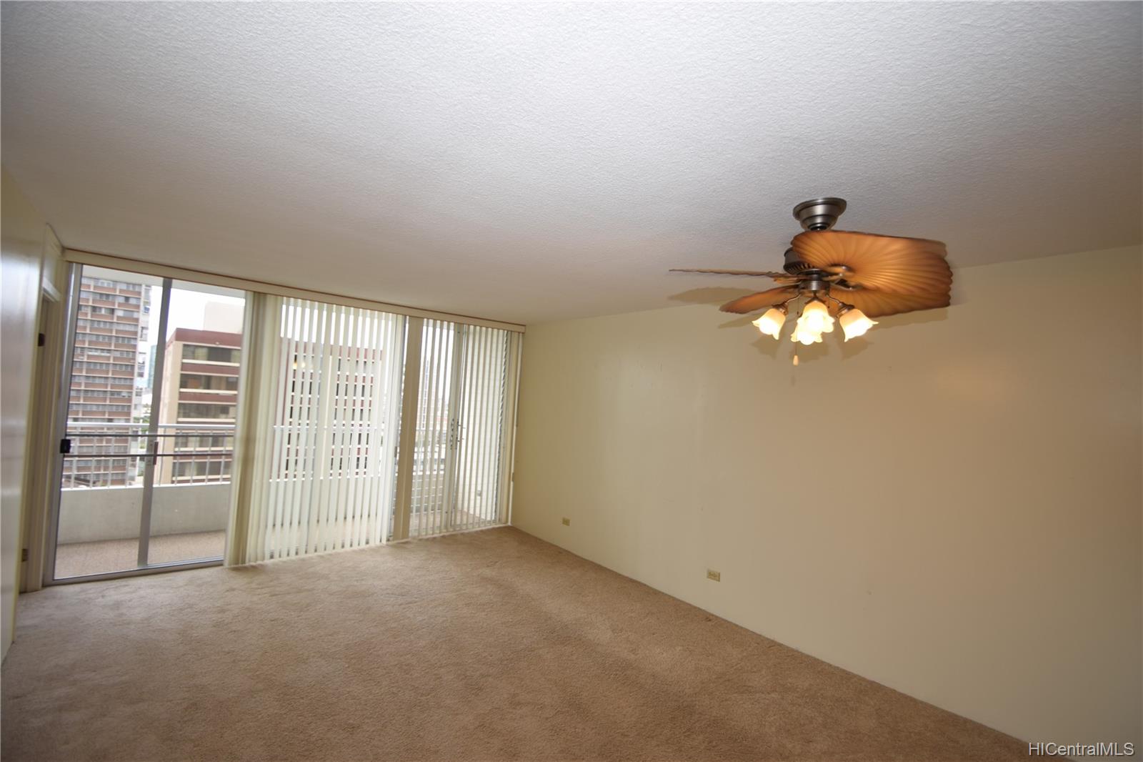 1515 Ward Avenue #403, Honolulu, HI 96822