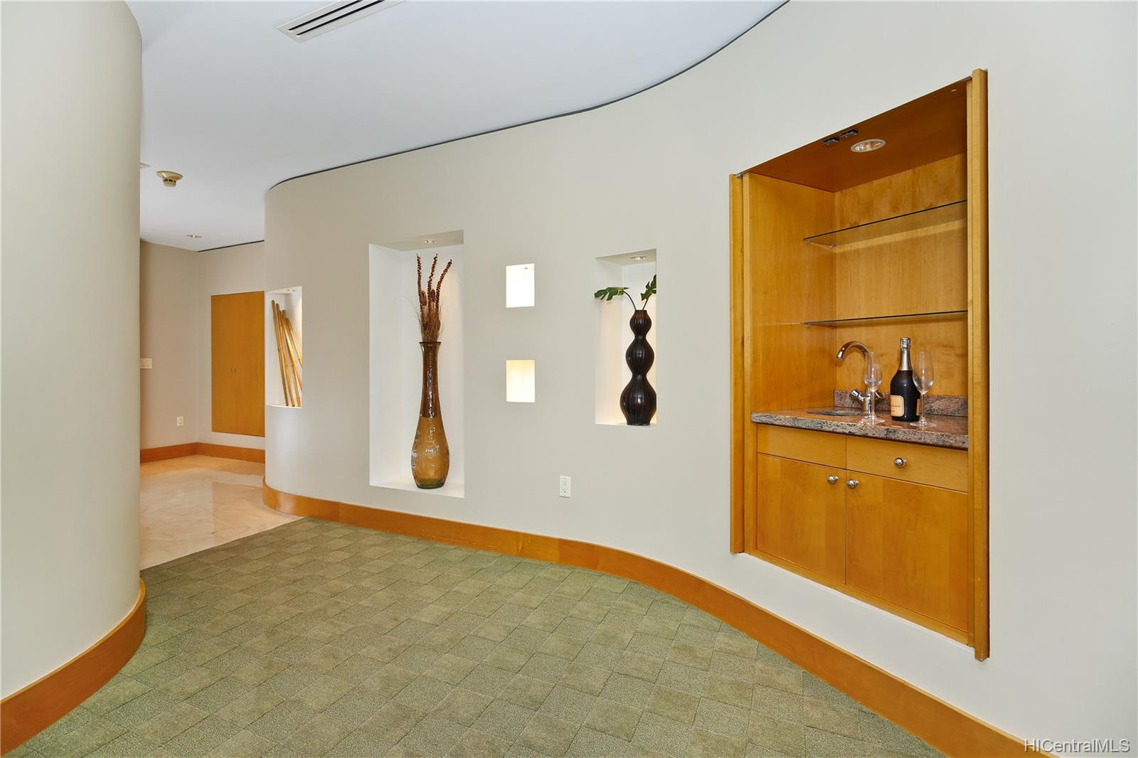1100 Alakea Street #PH1, Honolulu, HI 96813