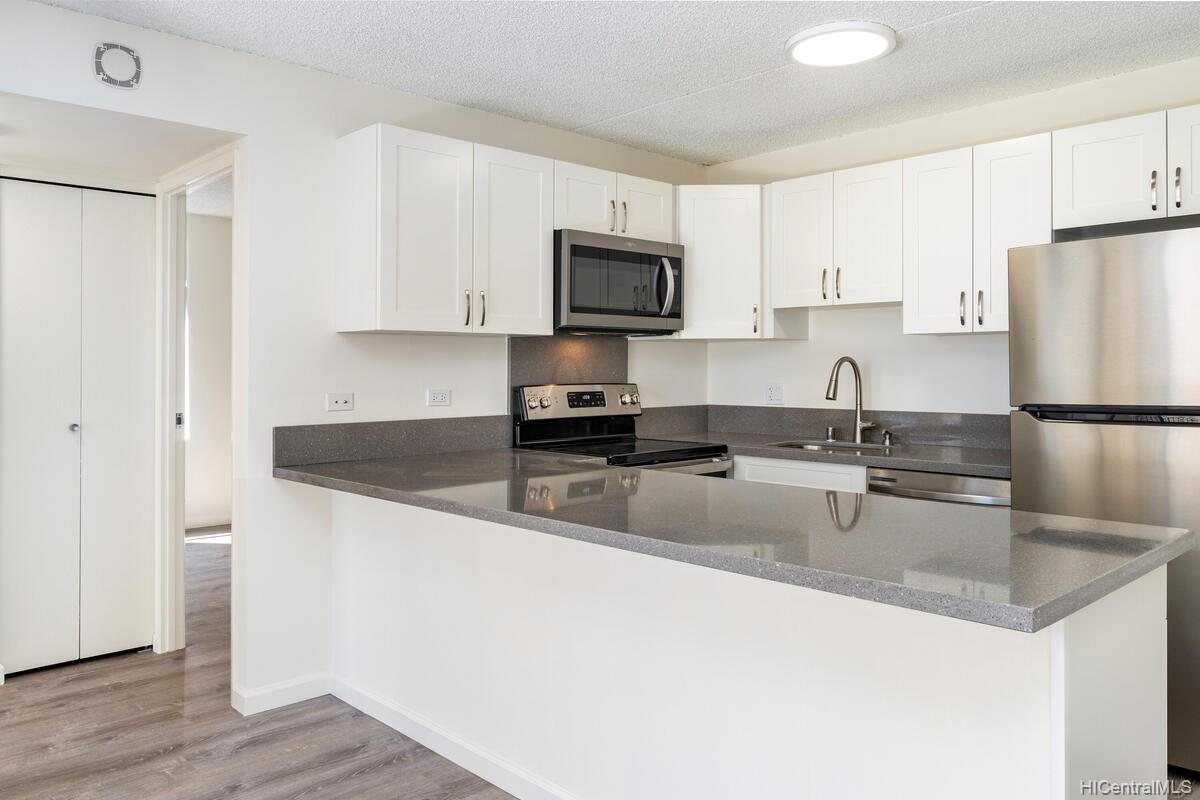 411 Hobron Lane #1613, Honolulu, HI 96815