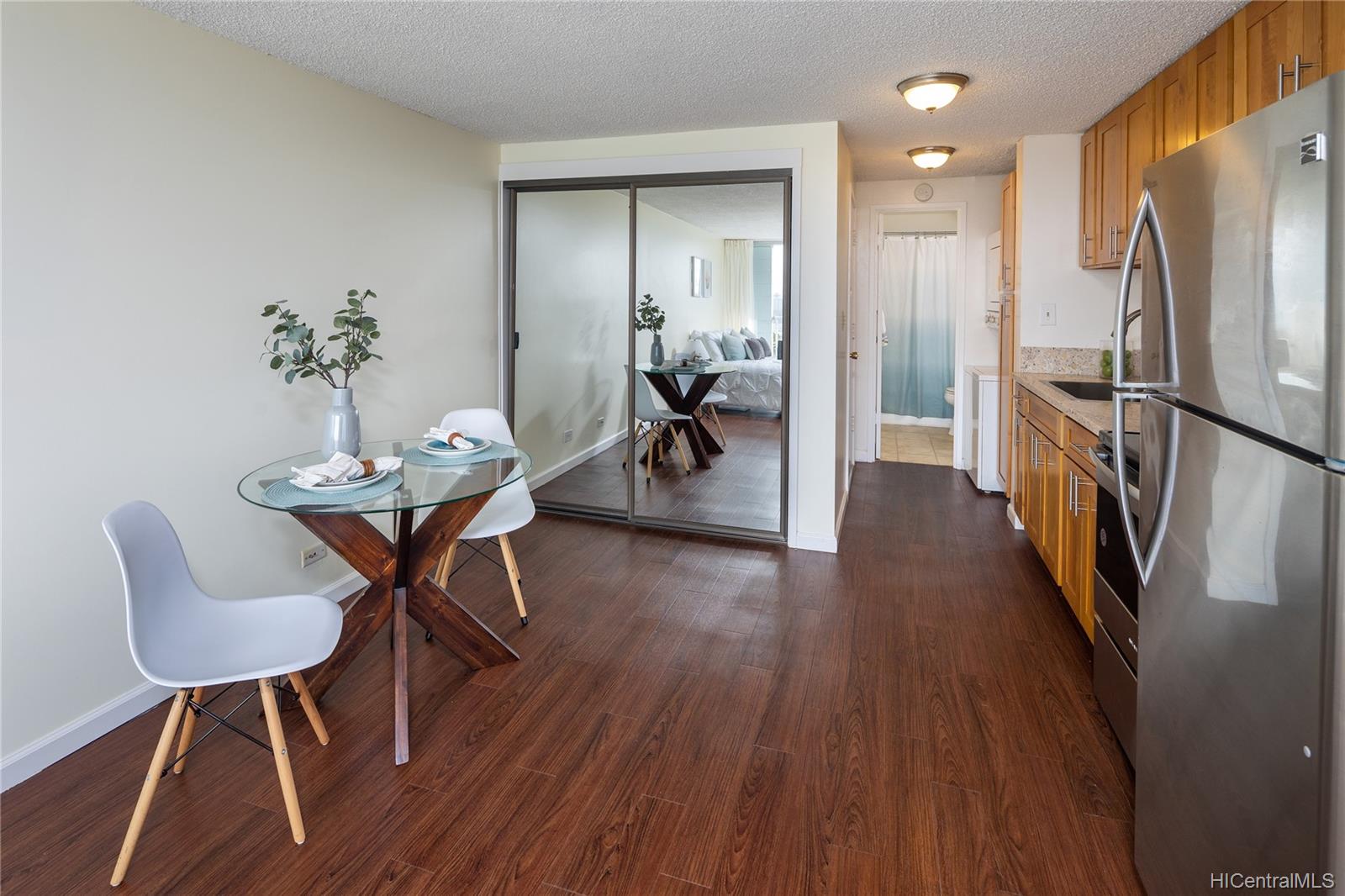 1025 Maunaihi Place #205, Honolulu, HI 96822