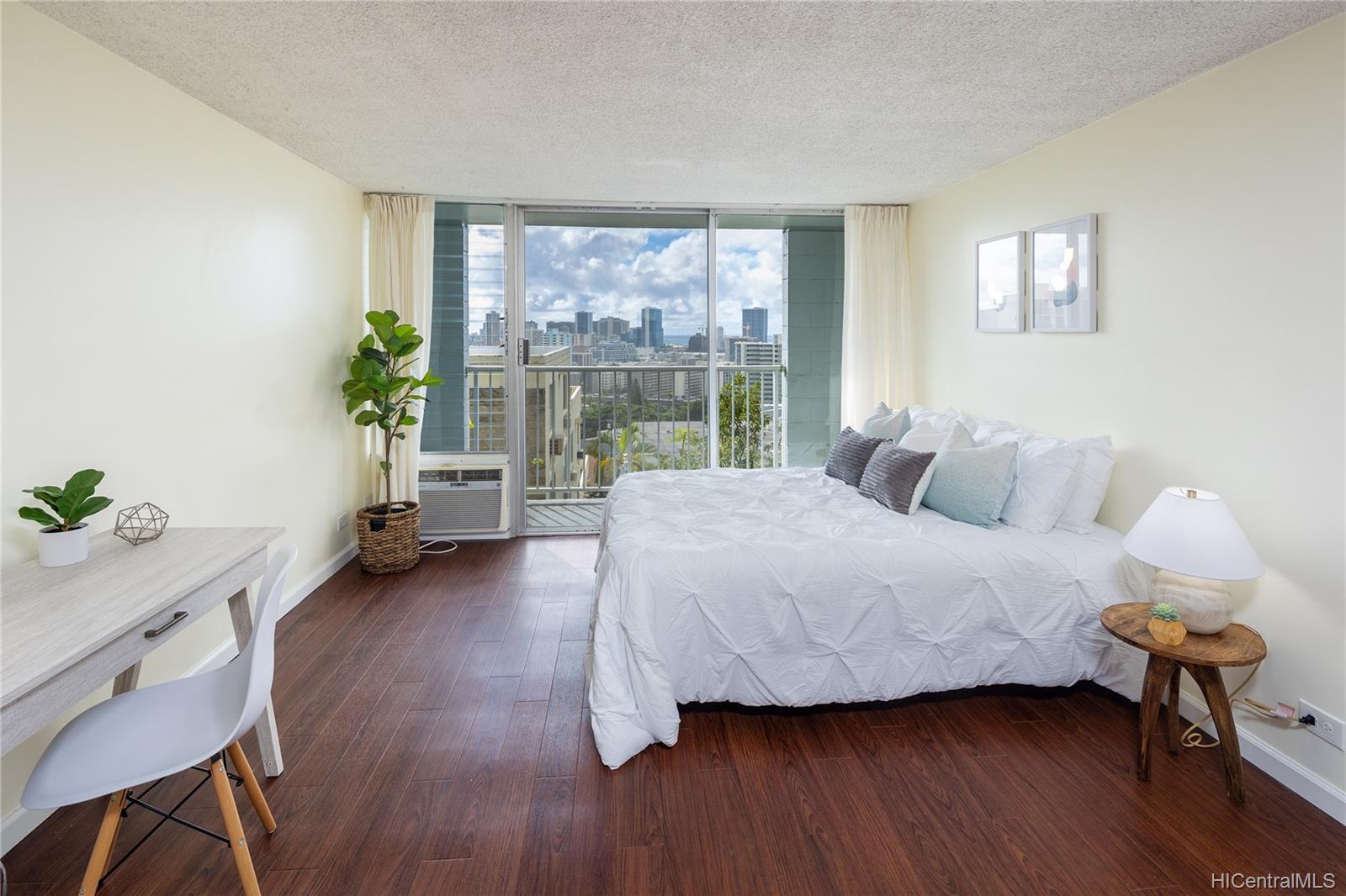 1025 Maunaihi Place #205, Honolulu, HI 96822