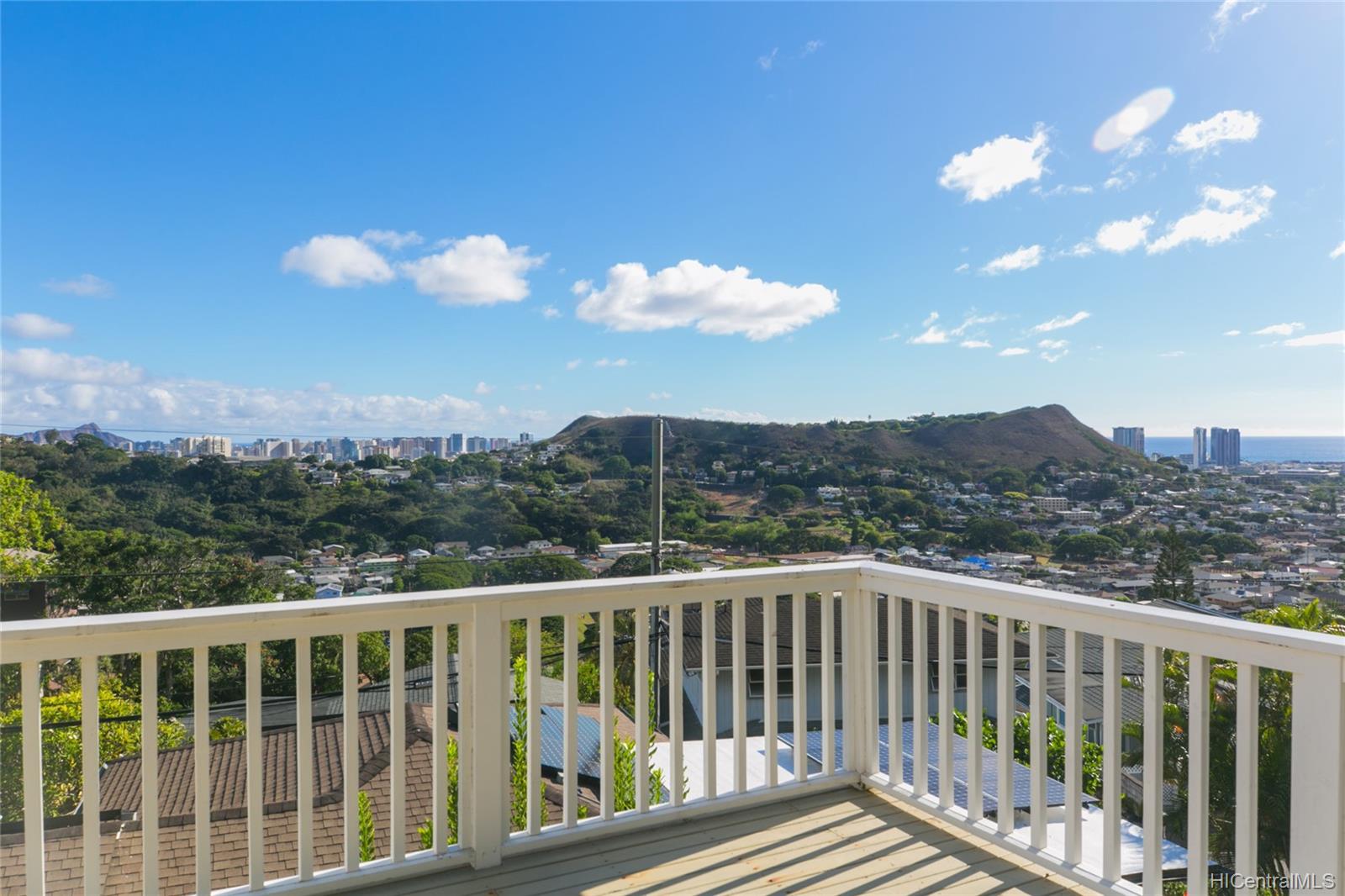 2582 D Pacific Hts Road Honolulu, HI 96813