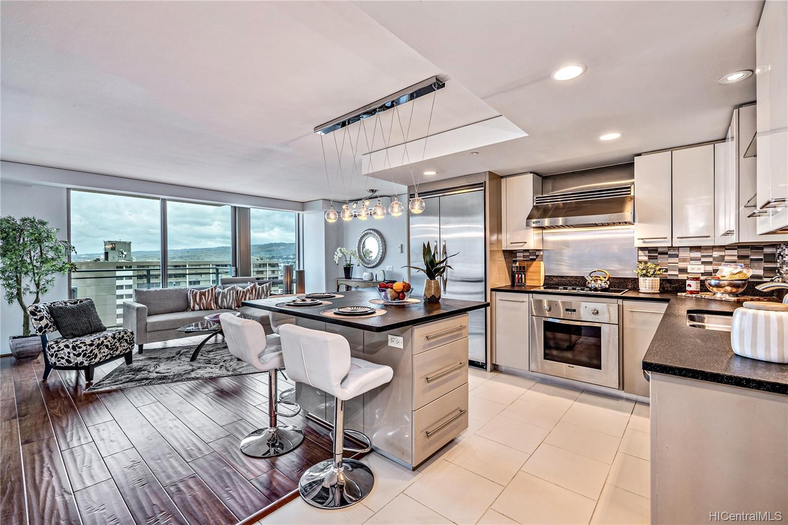 1200 Queen Emma Street #3211, Honolulu, HI 96813
