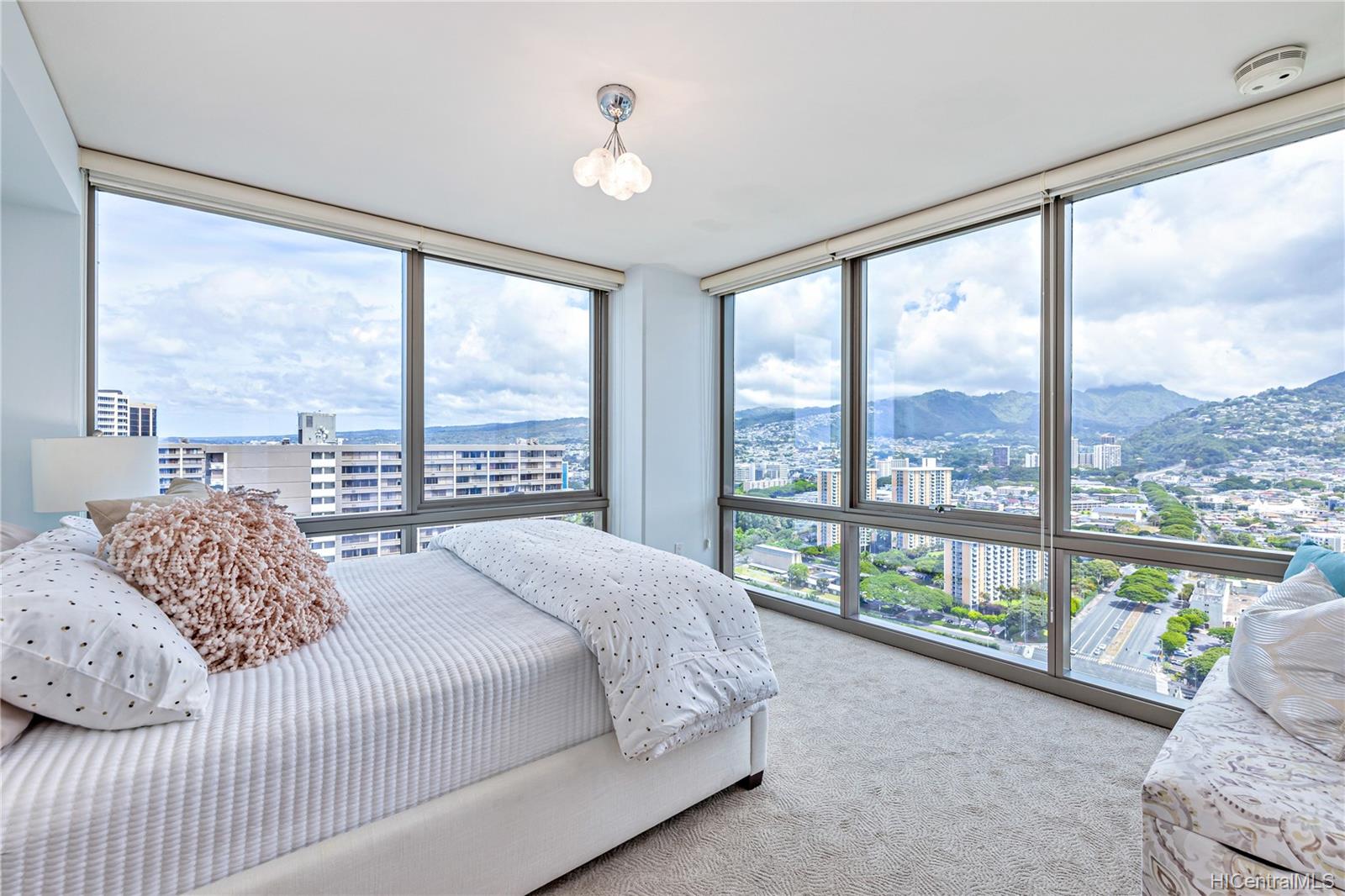 1200 Queen Emma Street #3211, Honolulu, HI 96813