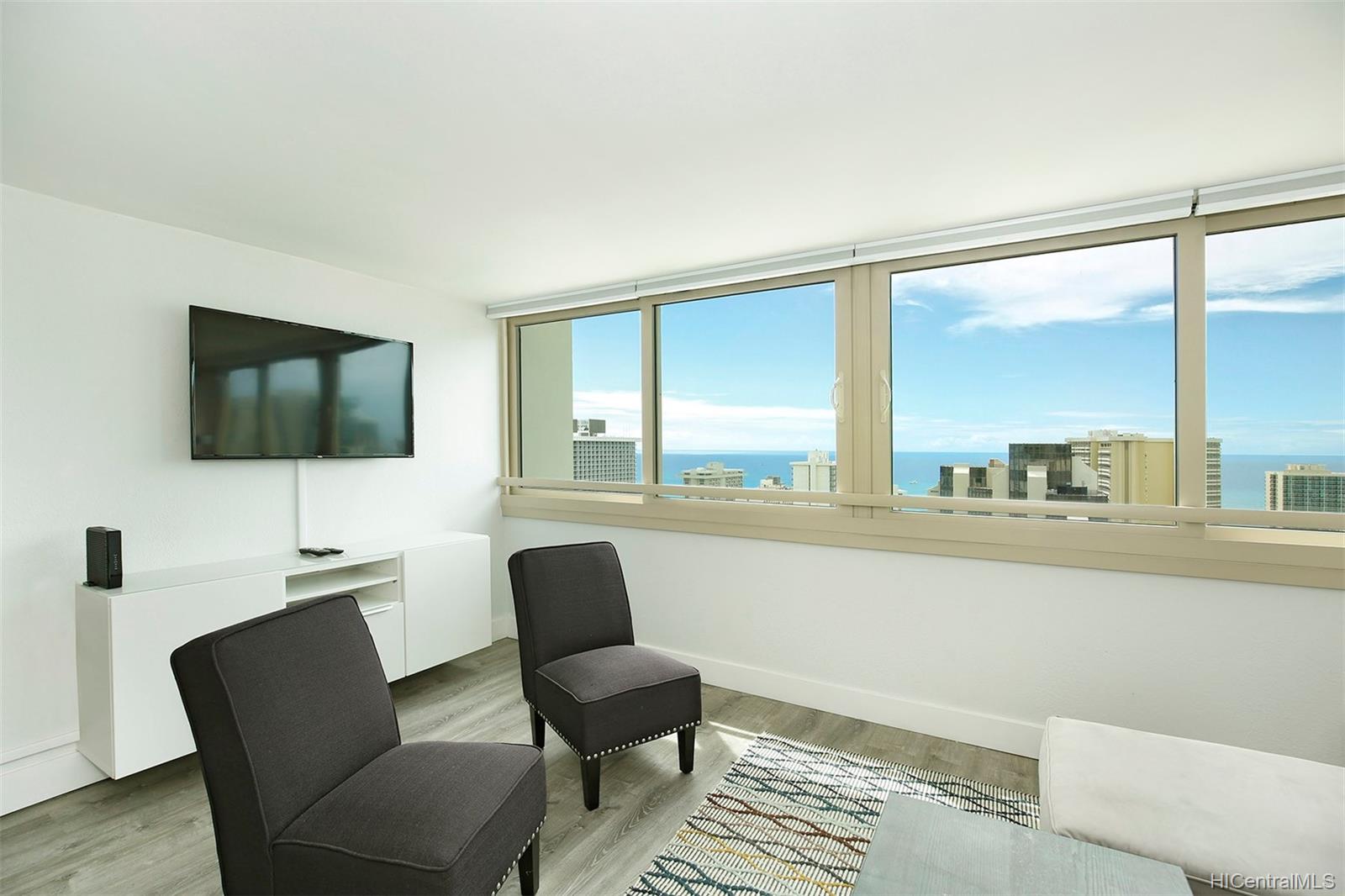 445 Seaside Avenue #3420, Honolulu, HI 96815