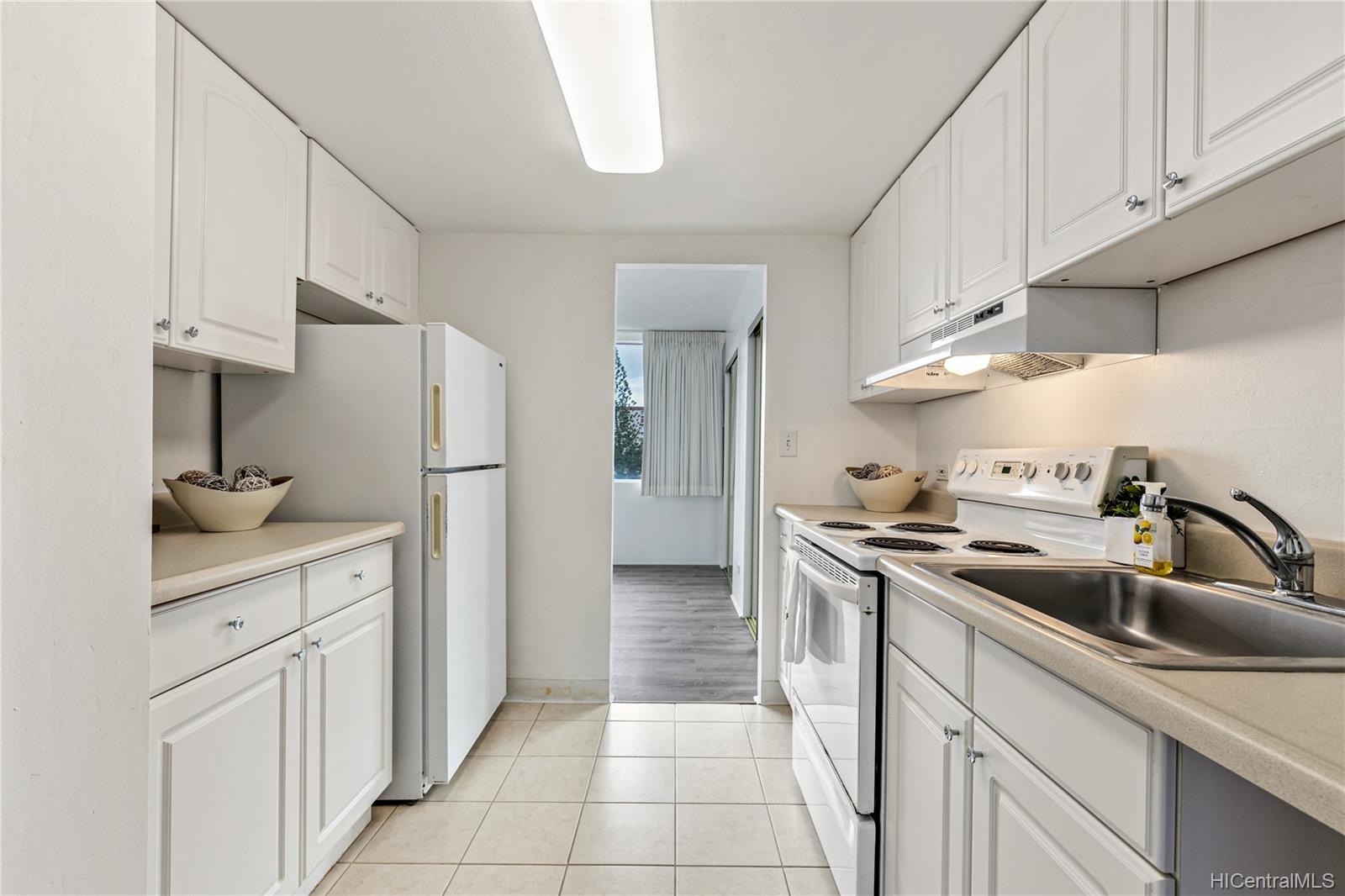 1020 Green Street #612, Honolulu, HI 96822