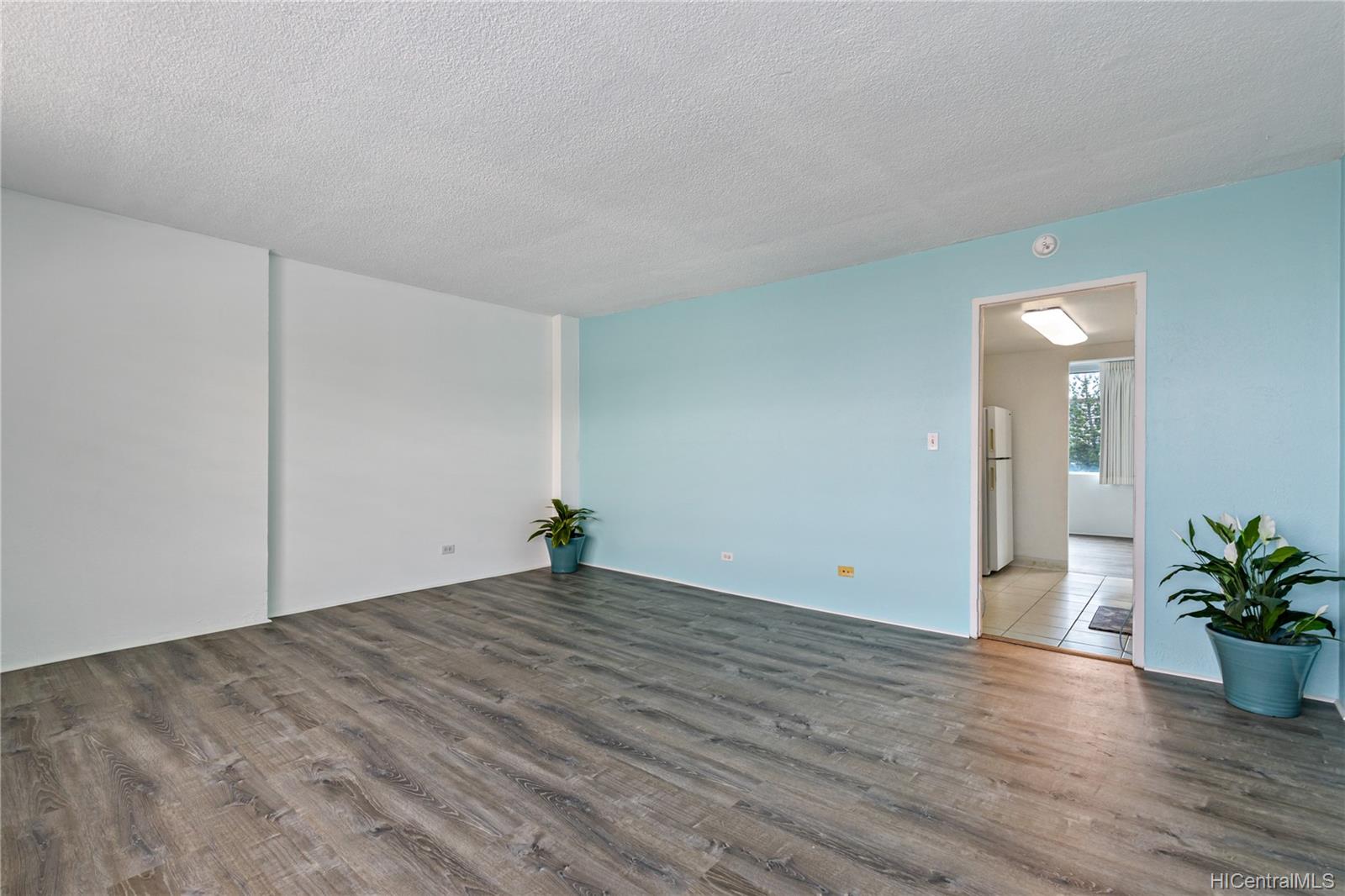 1020 Green Street #612, Honolulu, HI 96822