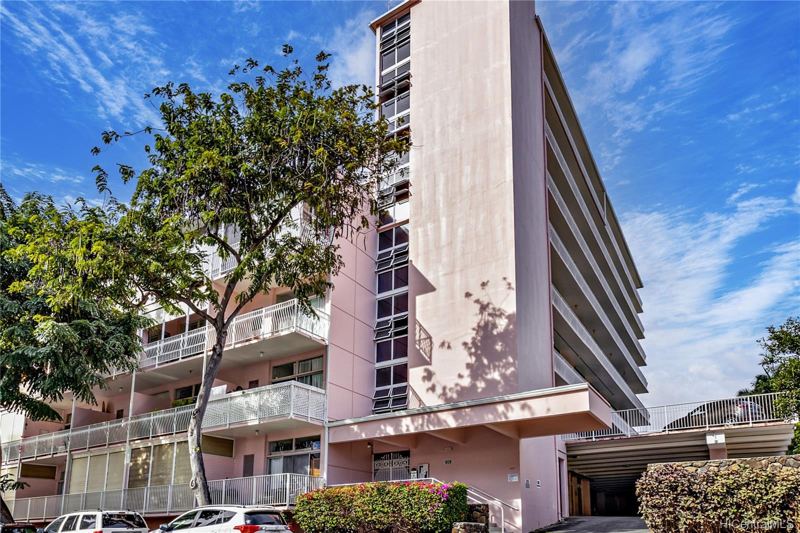 1020 Green Street #612, Honolulu, HI 96822