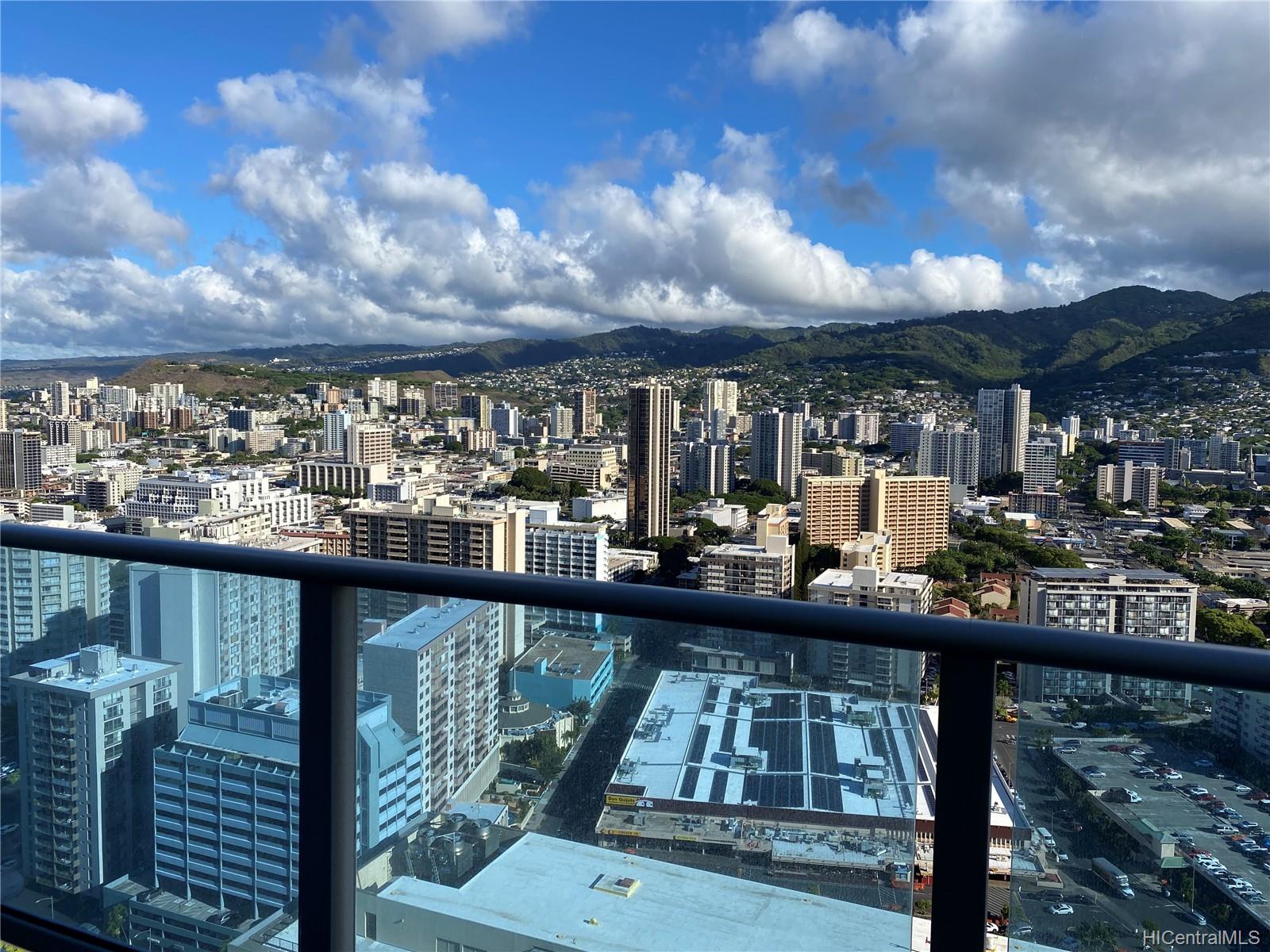 1631 Kapiolani Boulevard #3803, Honolulu, HI 96814