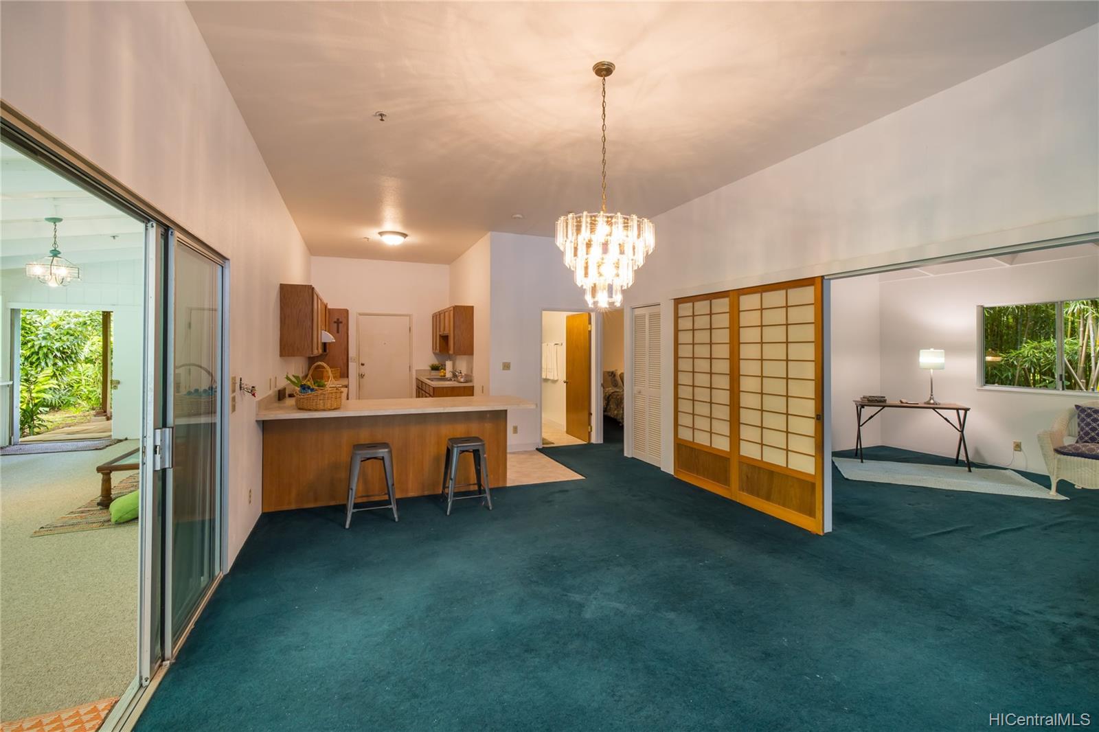 3851 Puu Kakea Place Honolulu, HI 96822