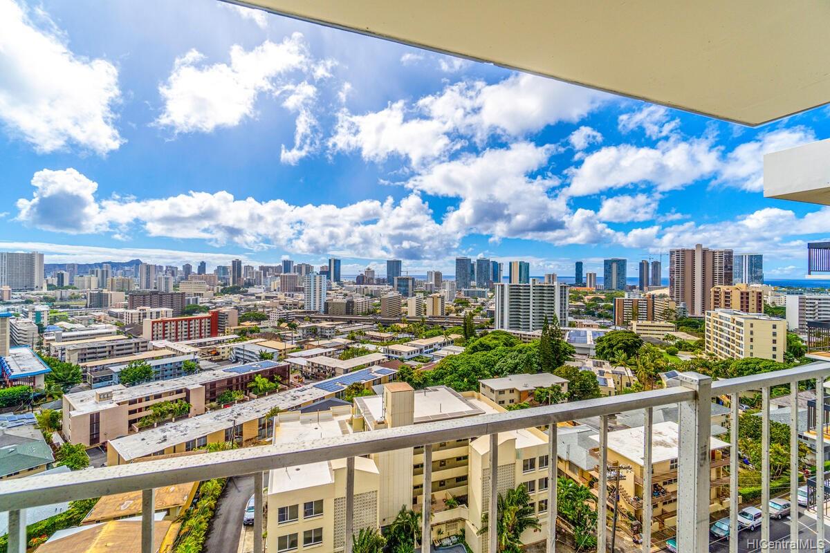 1069 Spencer Street #1102, Honolulu, HI 96822