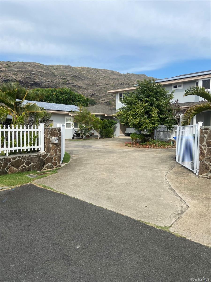 6074 Keoki Place Honolulu, HI 96821