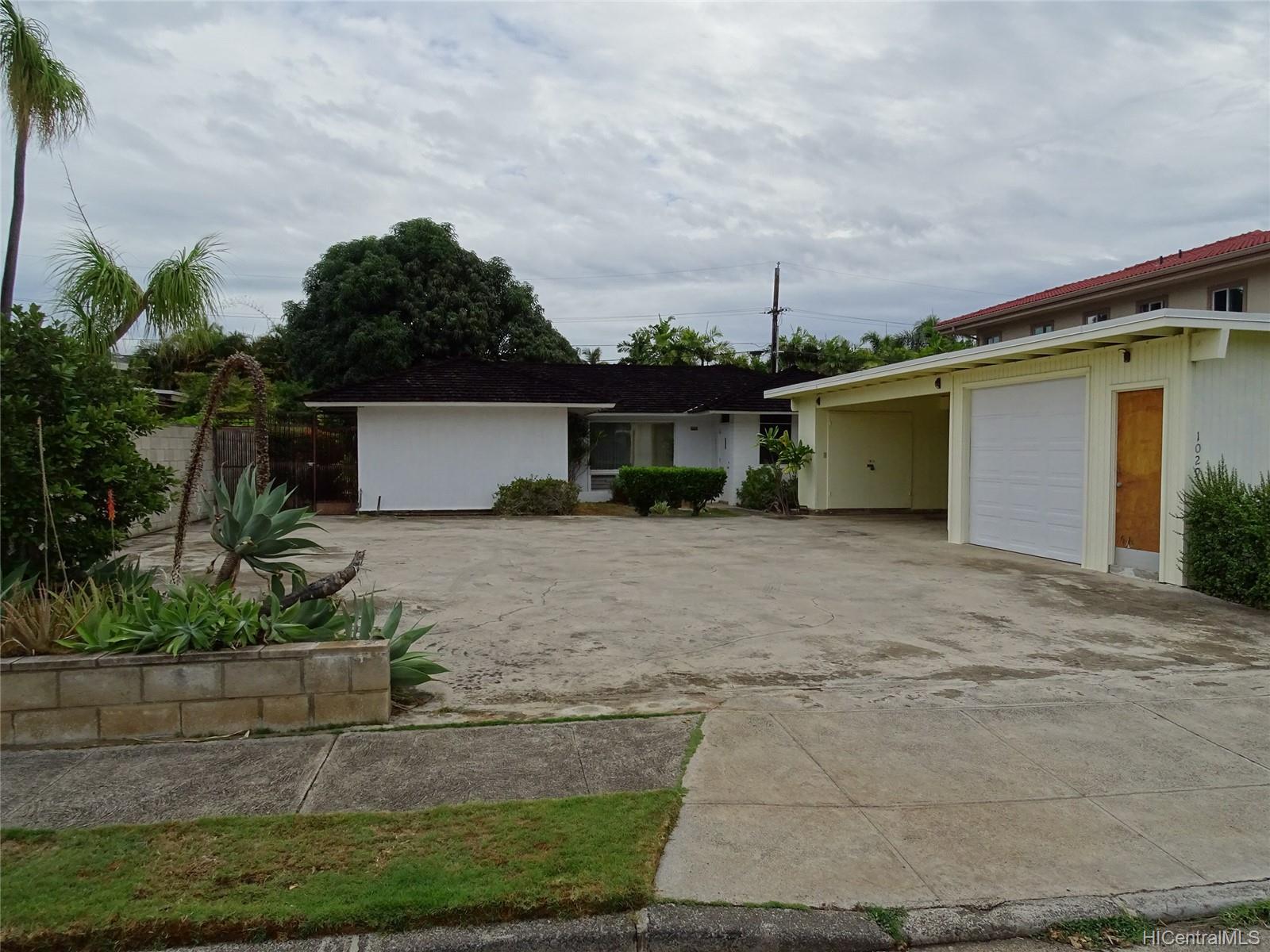 1029 Makaiwa Street Honolulu, HI 96816