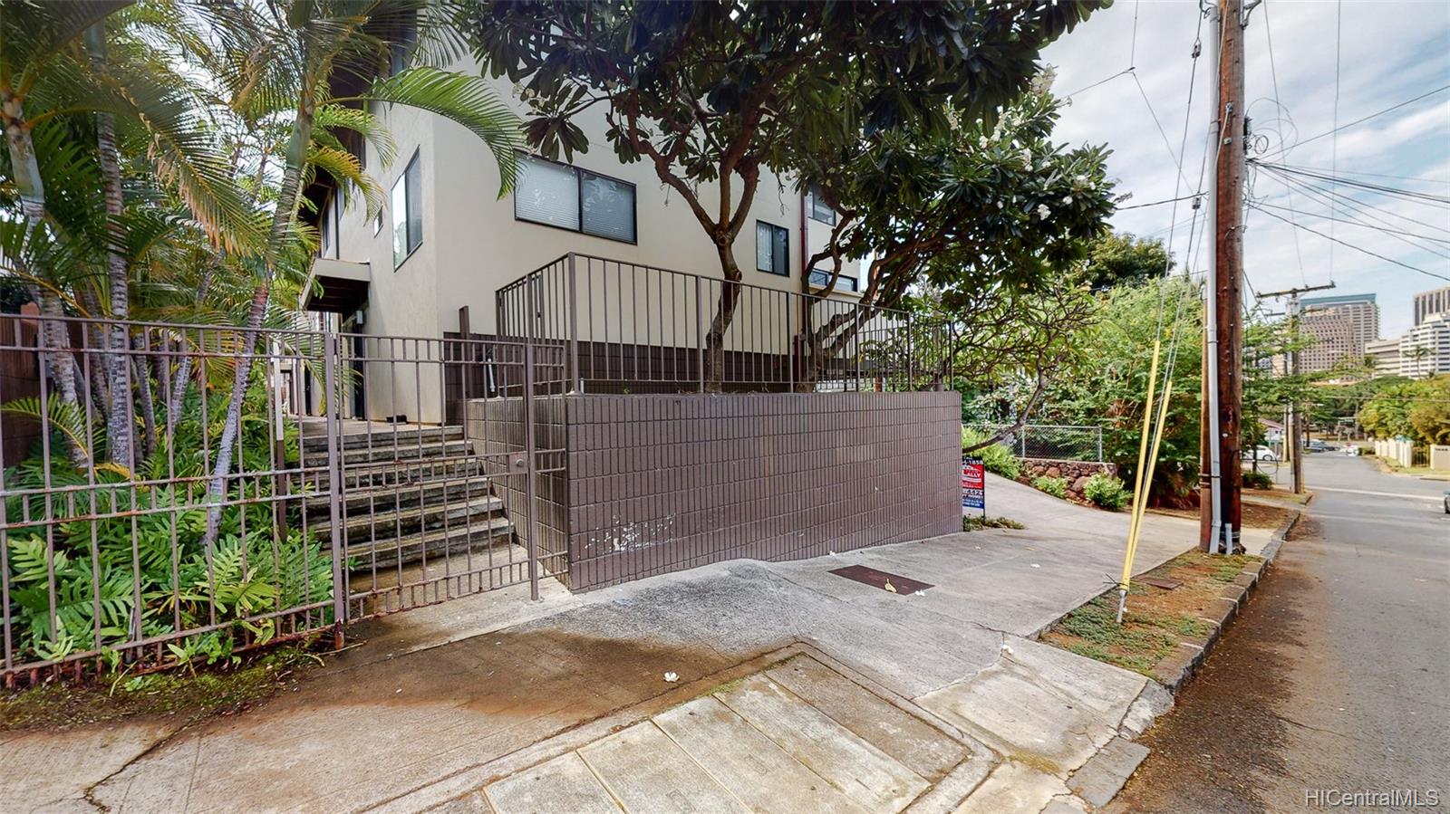 1515 Pele Street #D, Honolulu, HI 96813