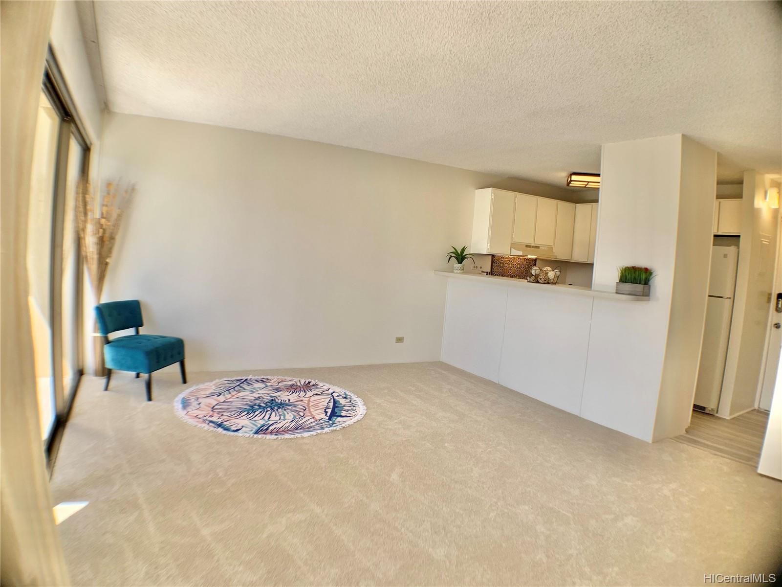 2140 Kuhio Avenue #806, Honolulu, HI 96815