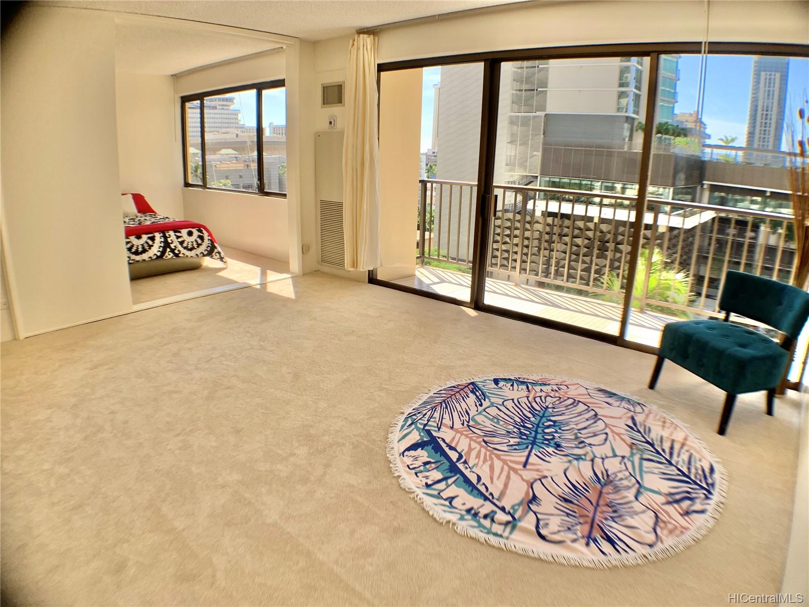 2140 Kuhio Avenue #806, Honolulu, HI 96815