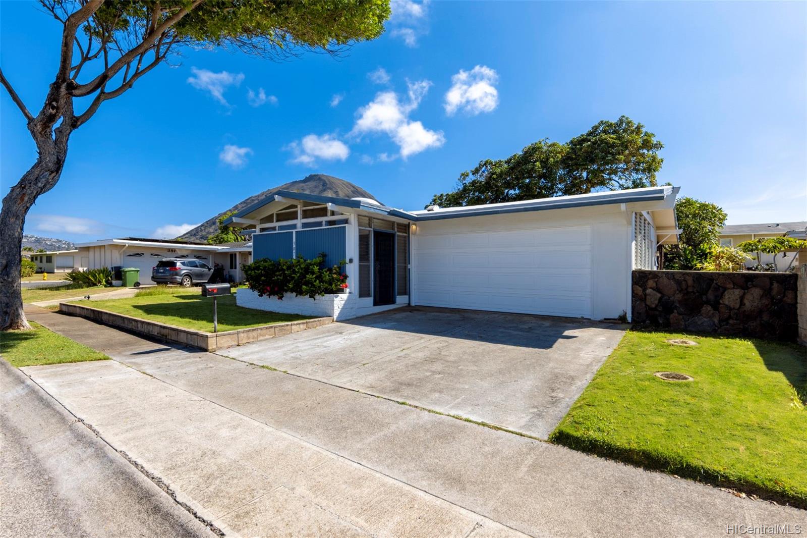 387 Hanamaulu Street Honolulu, HI 96825