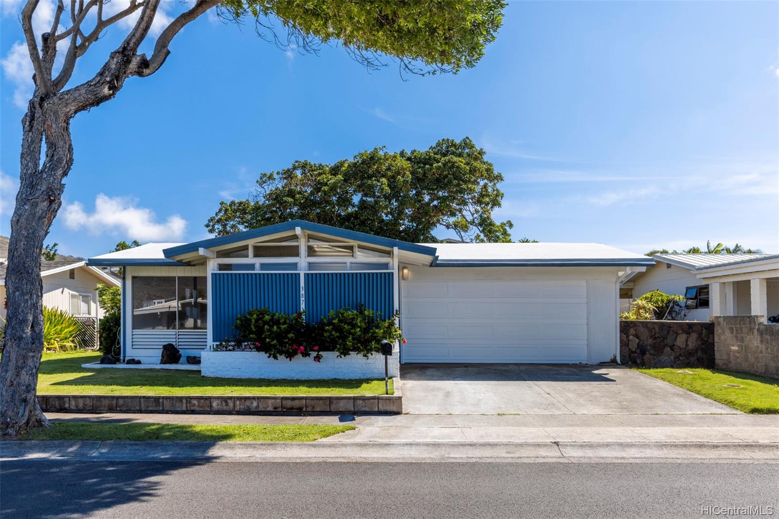 387 Hanamaulu Street Honolulu, HI 96825