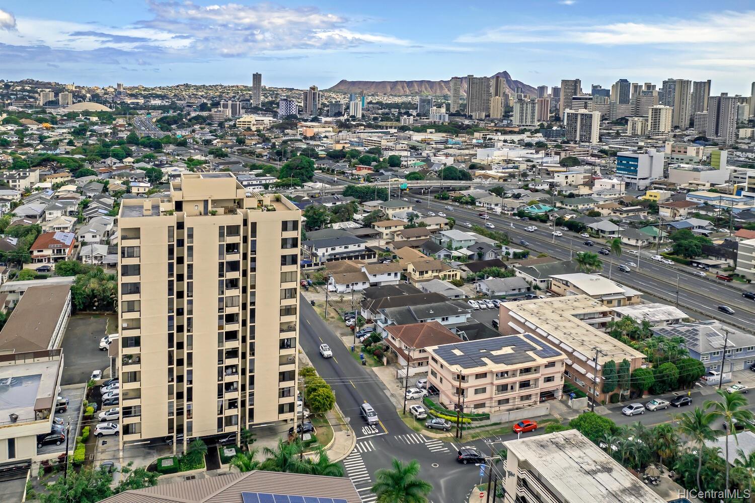 1505 Alexander Street #601, Honolulu, HI 96822