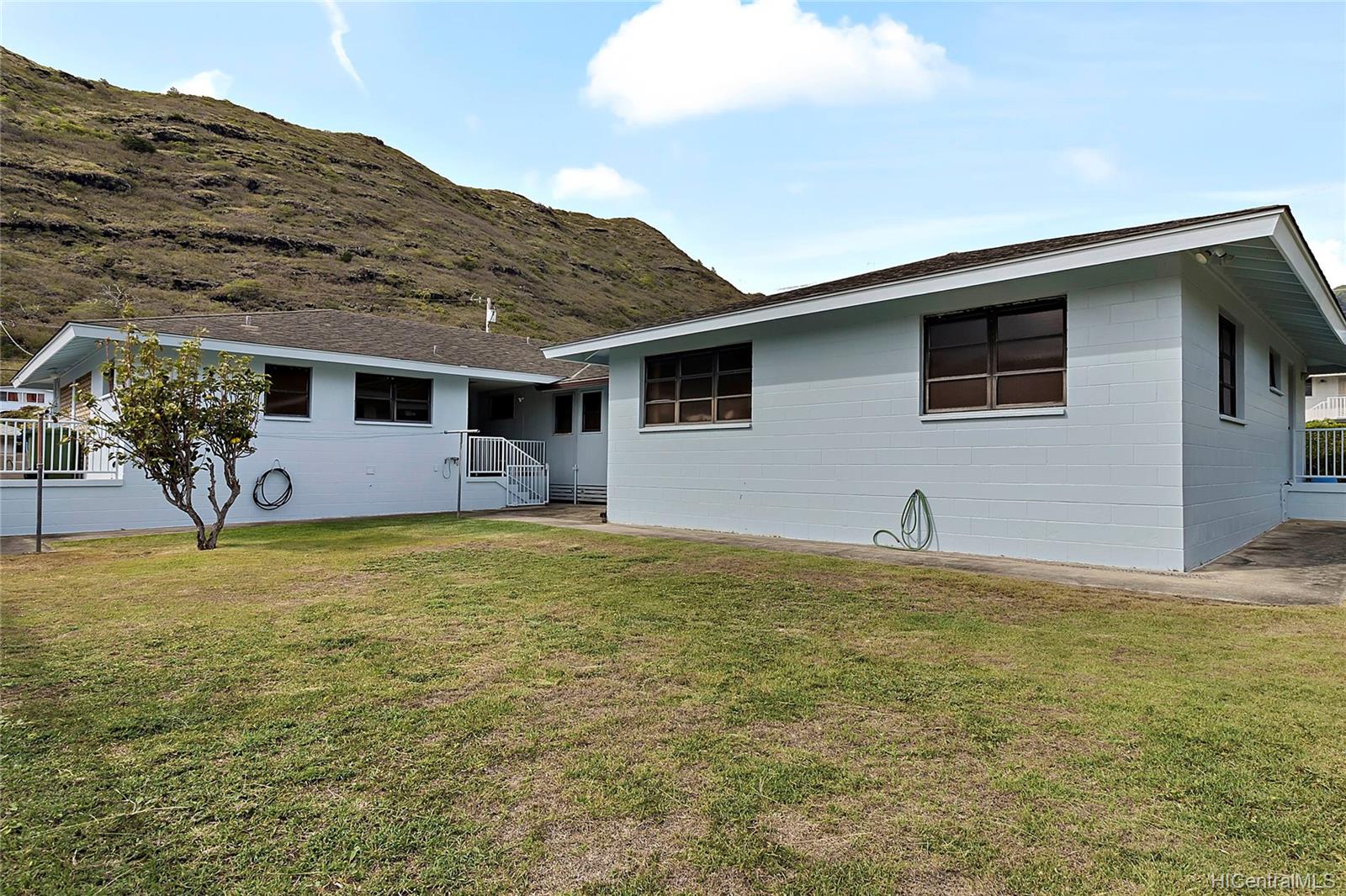 365 Elelupe Road Honolulu, HI 96821