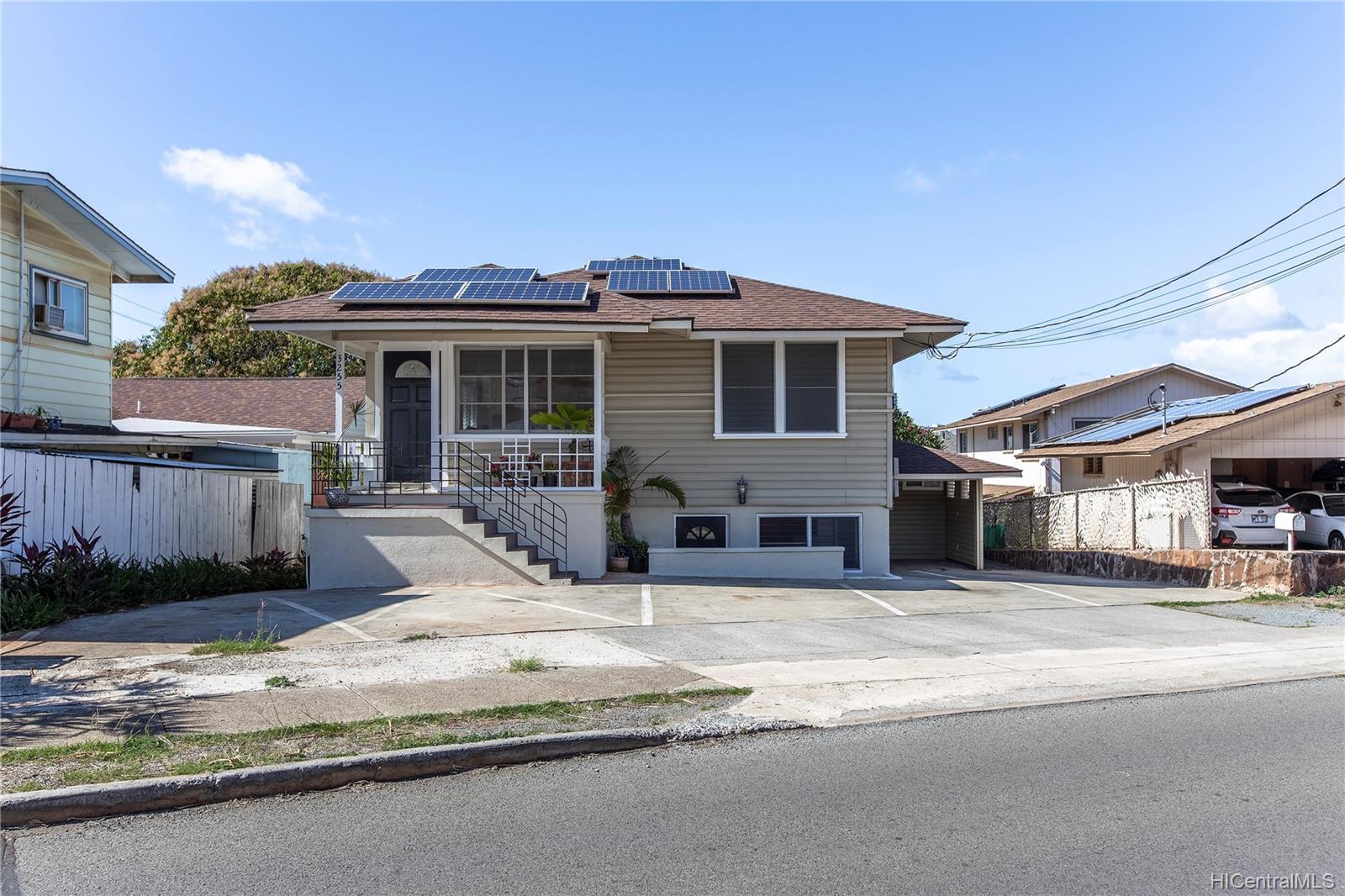 3255 Winam Avenue Honolulu, HI 96816