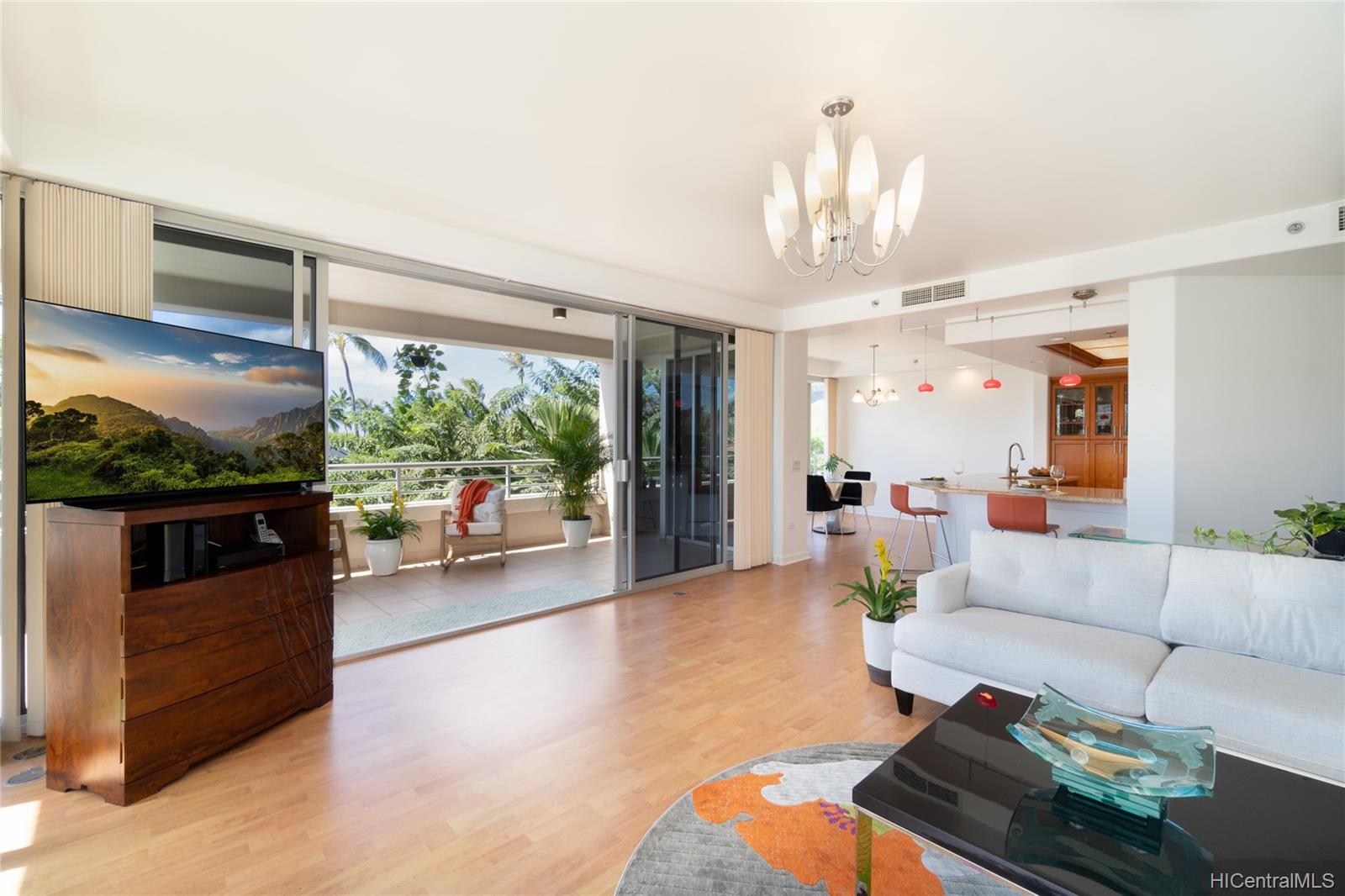 1 Keahole Place #2302, Honolulu, HI 96825