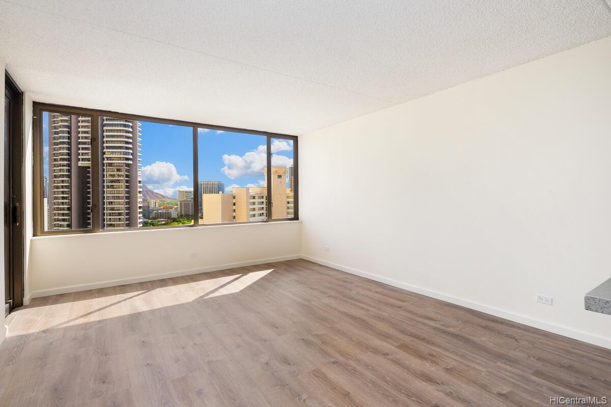 411 Hobron Lane #2505, Honolulu, HI 96815