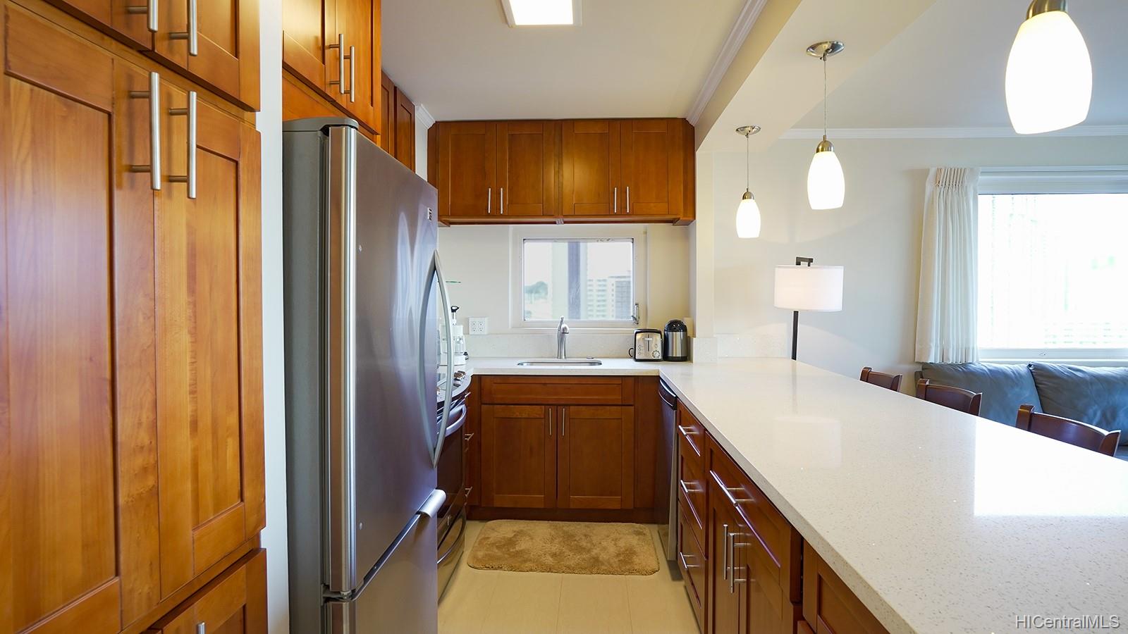 400 Hobron Lane #2002, Honolulu, HI 96815