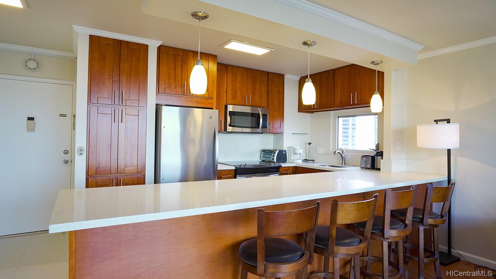 400 Hobron Lane #2002, Honolulu, HI 96815