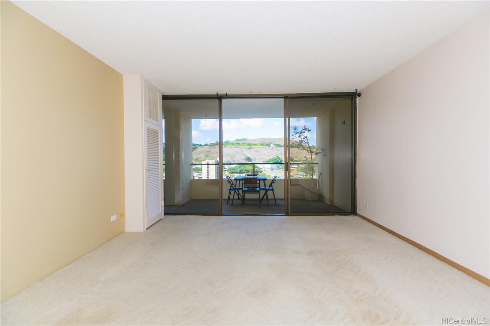 1717 Mott Smith Drive #1010, Honolulu, HI 96822
