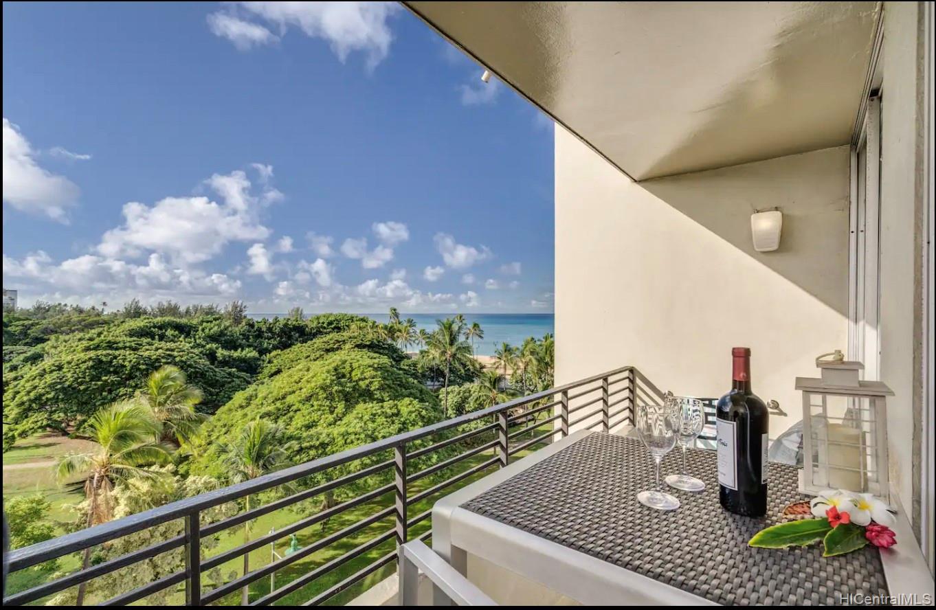 134 Kapahulu Avenue #710, Honolulu, HI 96815