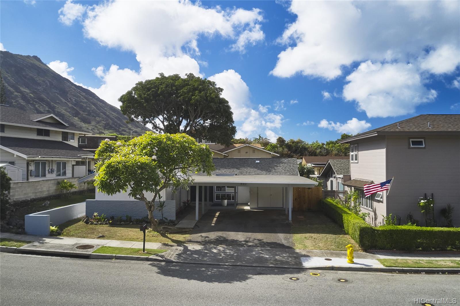 860 Maniniholo Street Honolulu, HI 96825