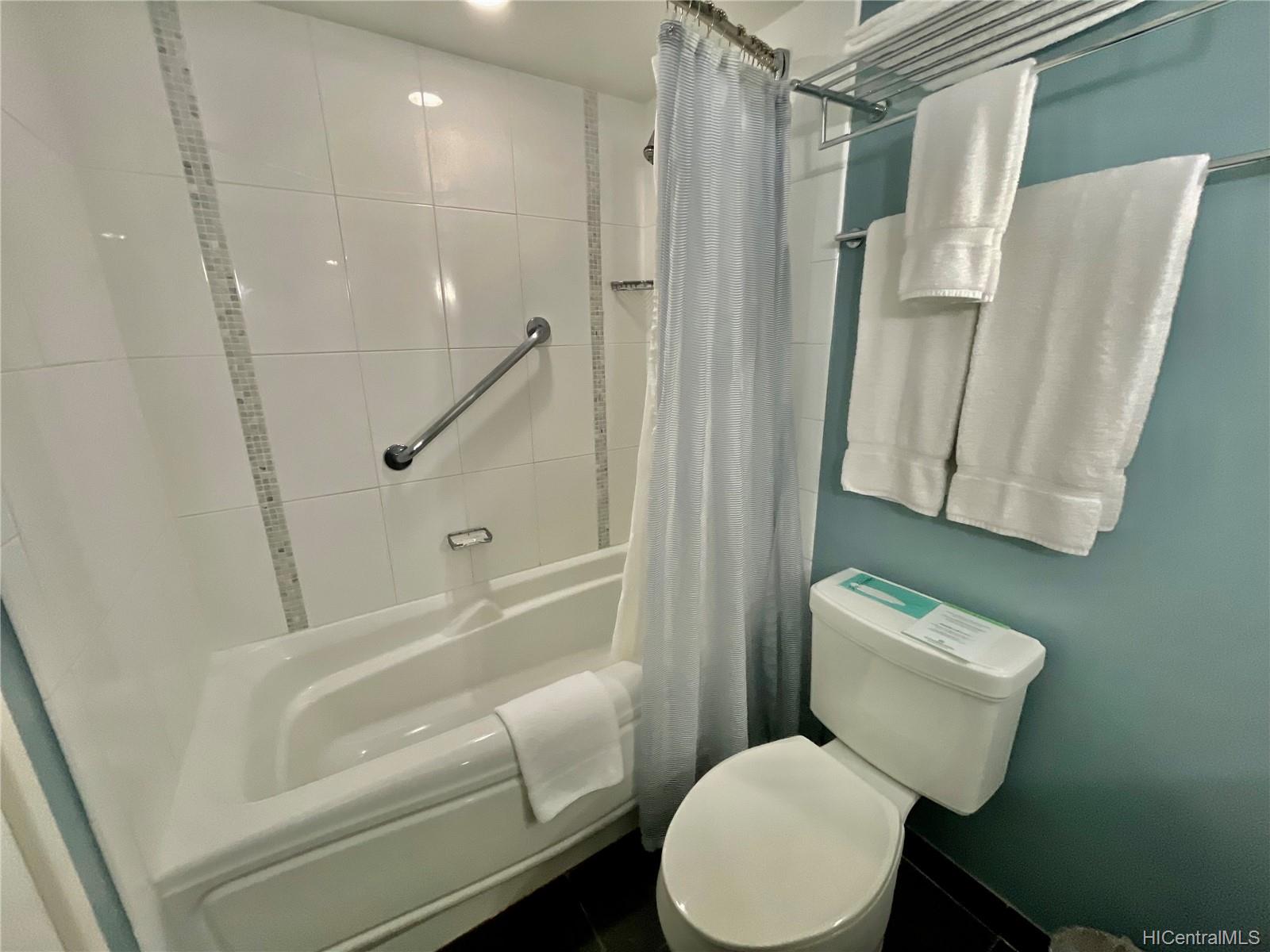 410 Atkinson Drive #621, Honolulu, HI 96814